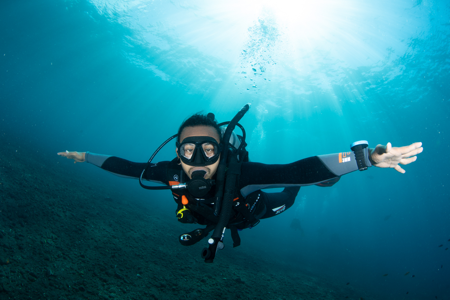 峇里島 PADI 五星潛水度假村開放水域潛水員課程