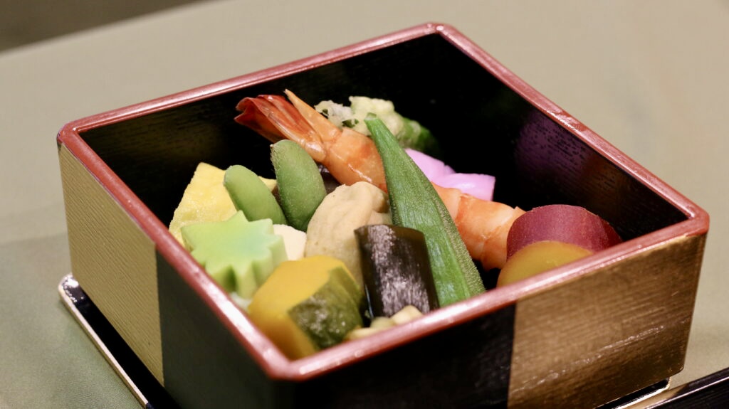 Hiroshima: Tea Ceremony & Bento Lunch at a Historic Confectionery