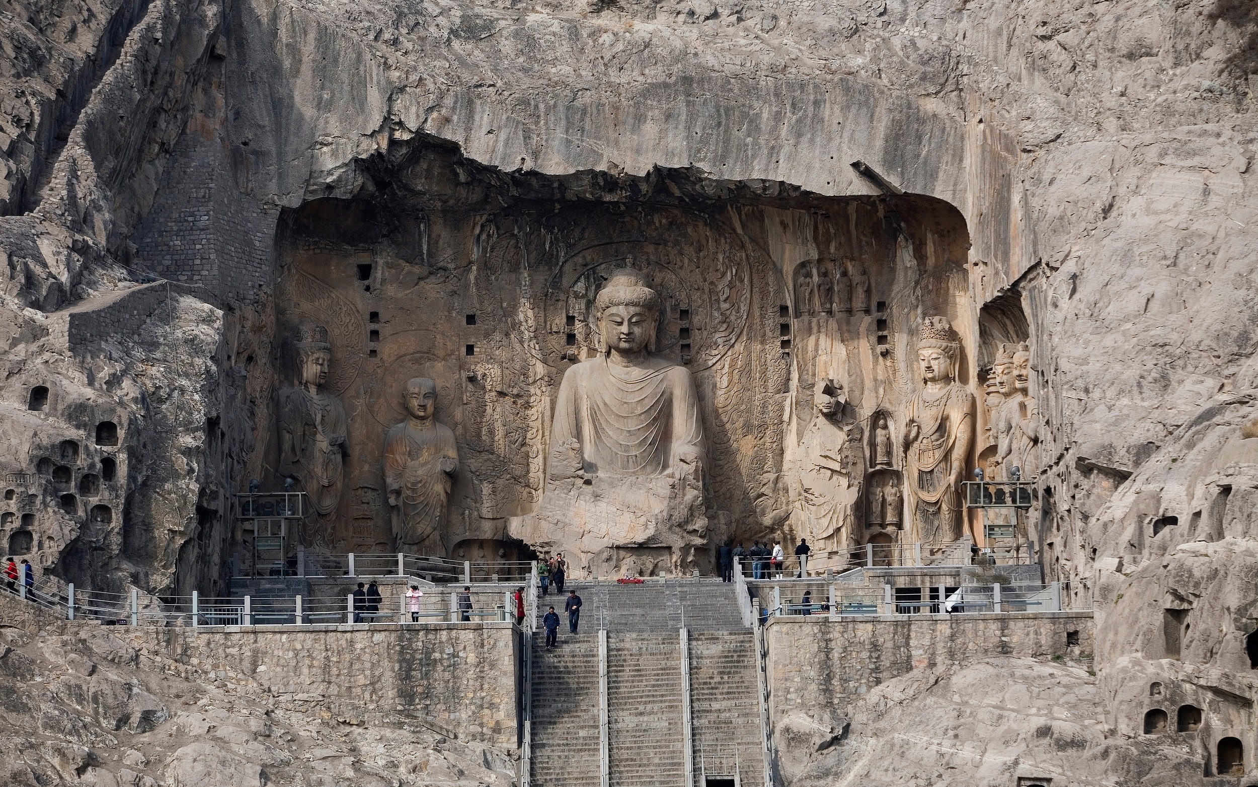 Luoyang Longmen Grottoes & White Horse Temple Day Tour