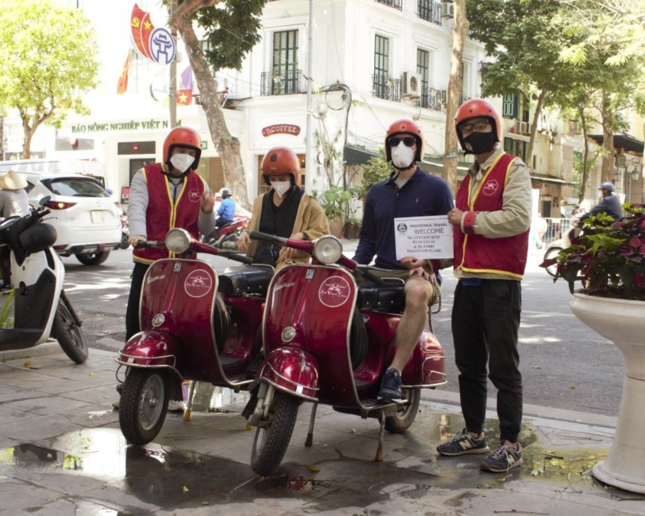 Half-day Hanoi Vintage Vespa City Tour