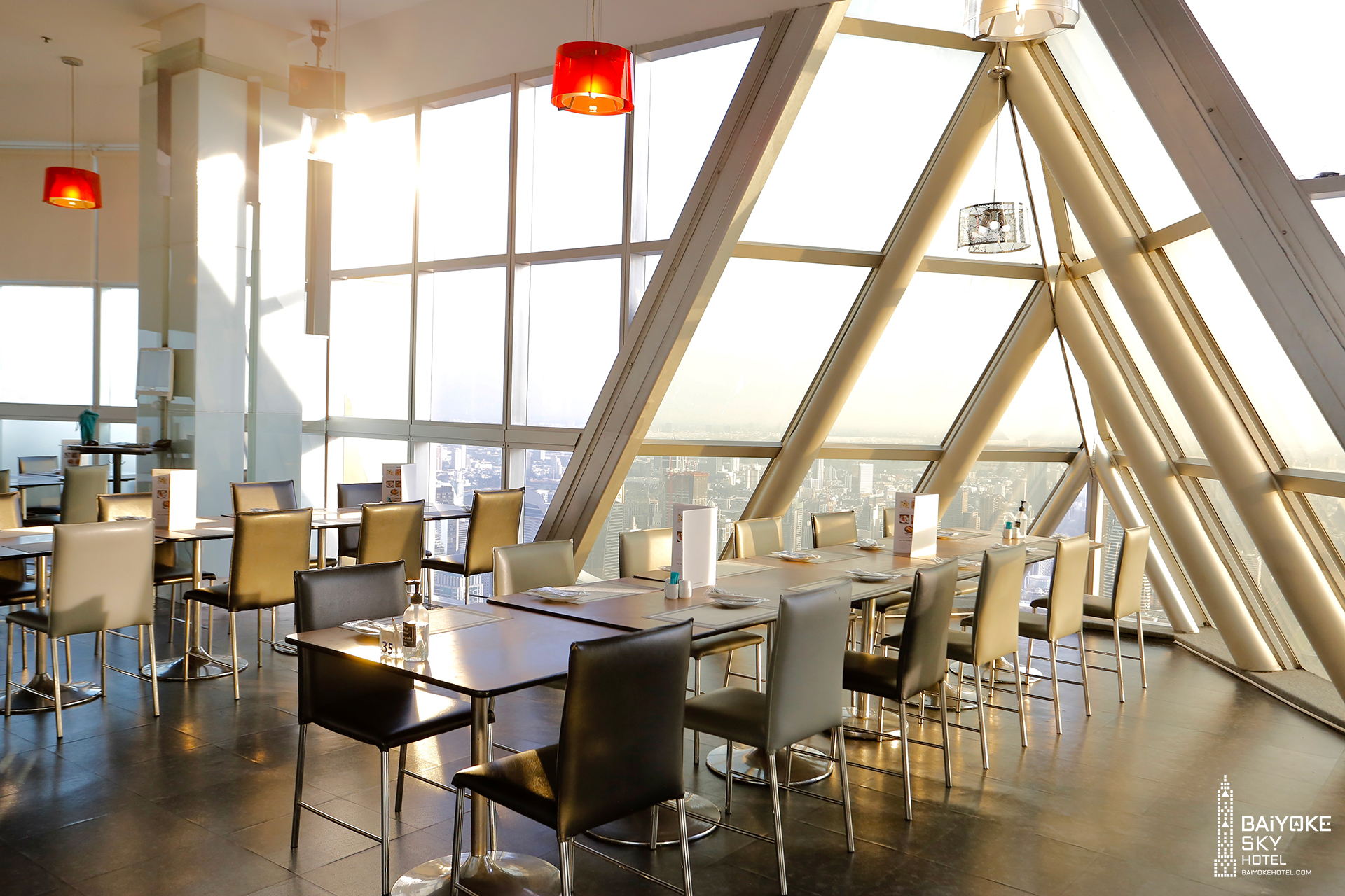 曼谷露臺室內區 曼谷露臺室內區