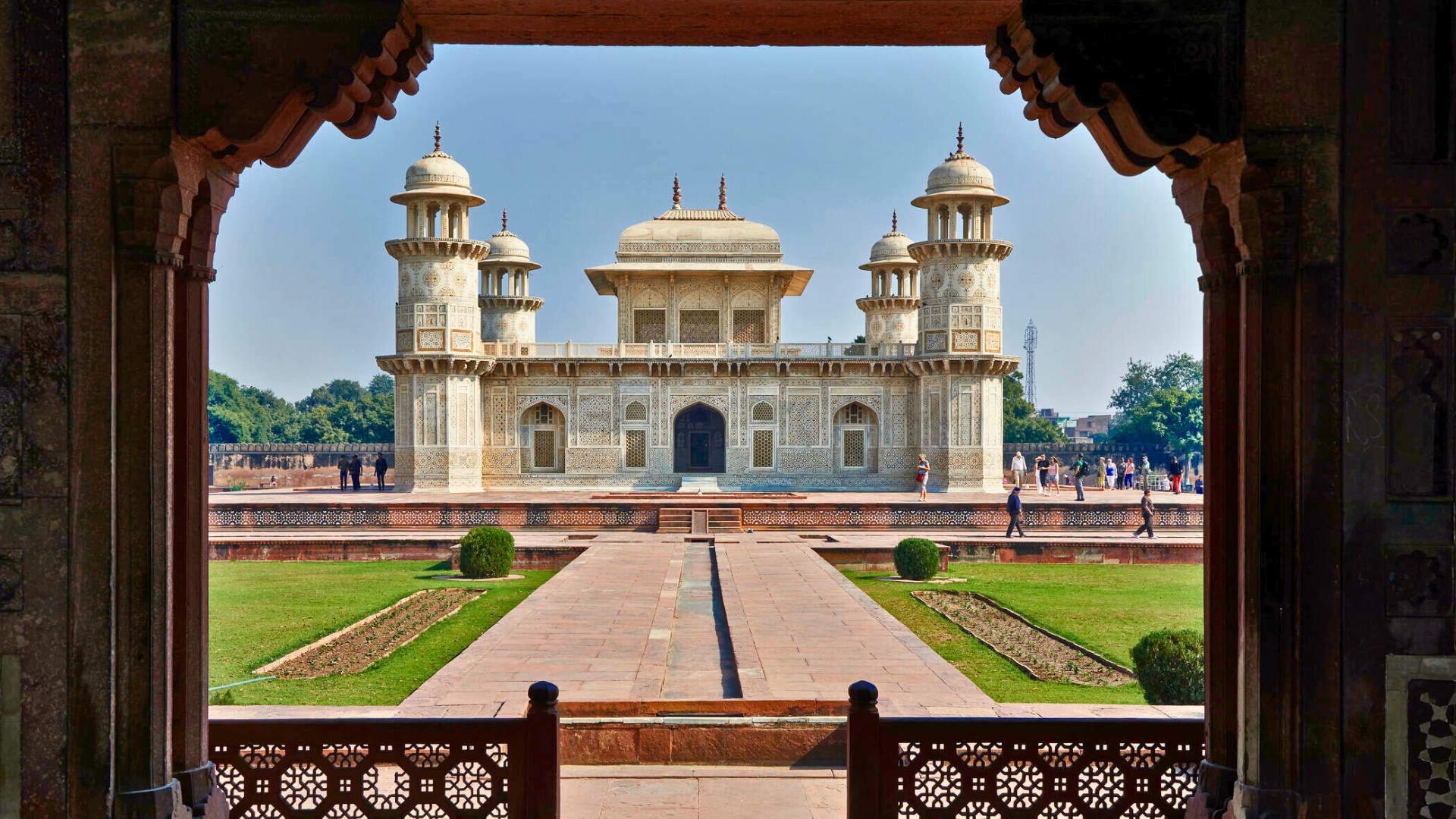 阿格拉 (Agra) 包車往返法塔赫布爾西格里 (Fatehpur Sikri)  私人過夜遊
