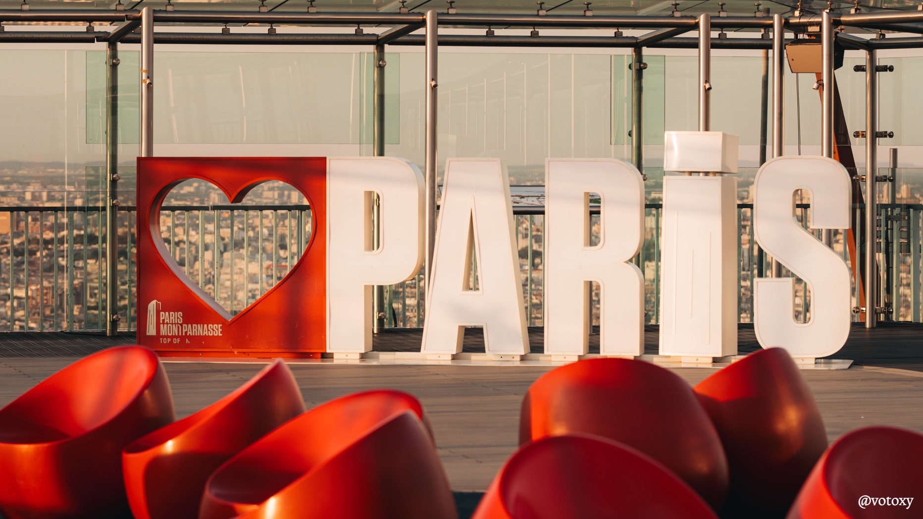 Immerse yourself in the charm of Paris from Montparnasse. A picture-perfect spot for every traveler!