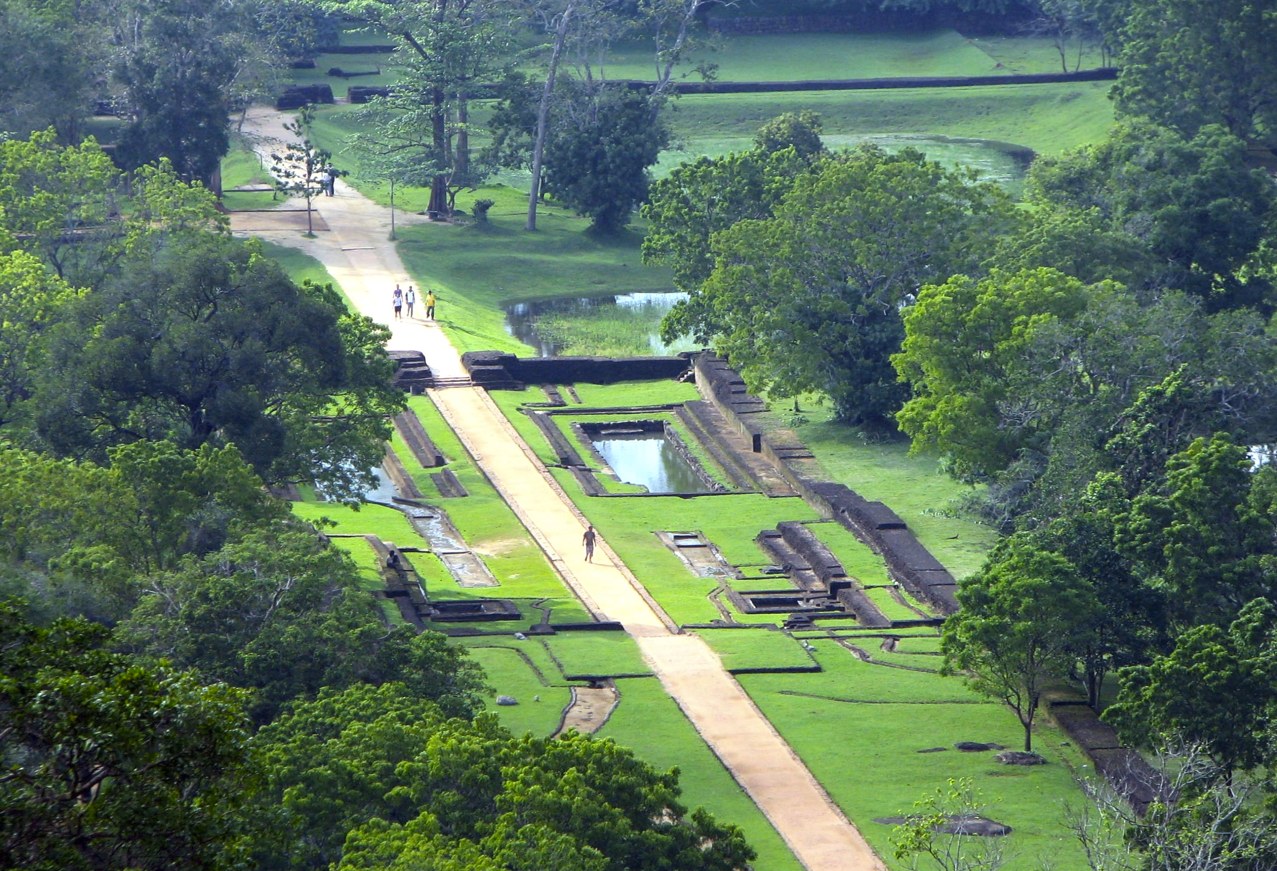 Sigiriya Fortress and Dambulla Tour