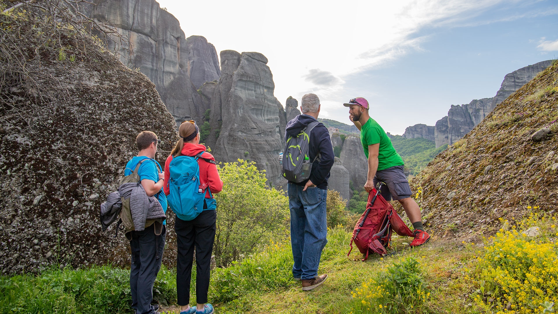 梅特歐拉（Meteora）健行遊，從卡拉巴卡或卡斯特拉奇出發，並參觀修 monastery