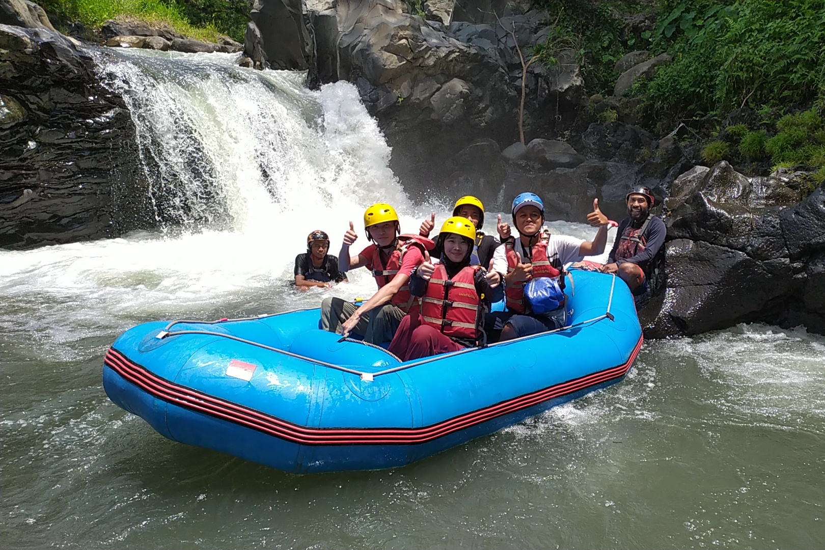 Rafting Experience in Lombok with Benang Kelambu Waterfall Visit