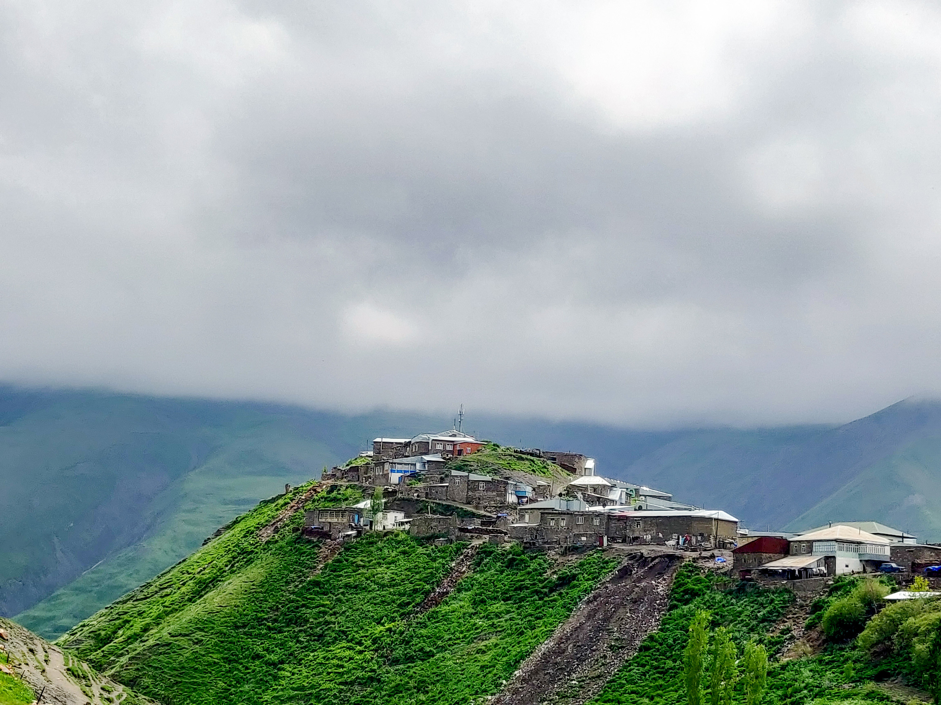 Khinalig Hiking Tour with Lunch