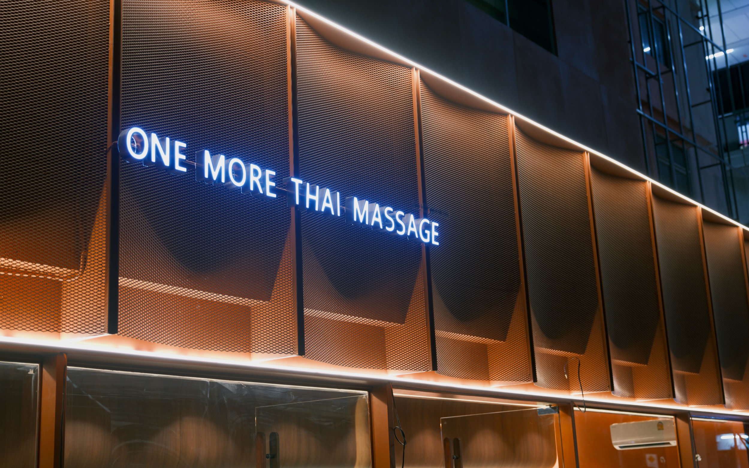 One More Thai Massage & Spa Experience at Chit Lom in Bangkok