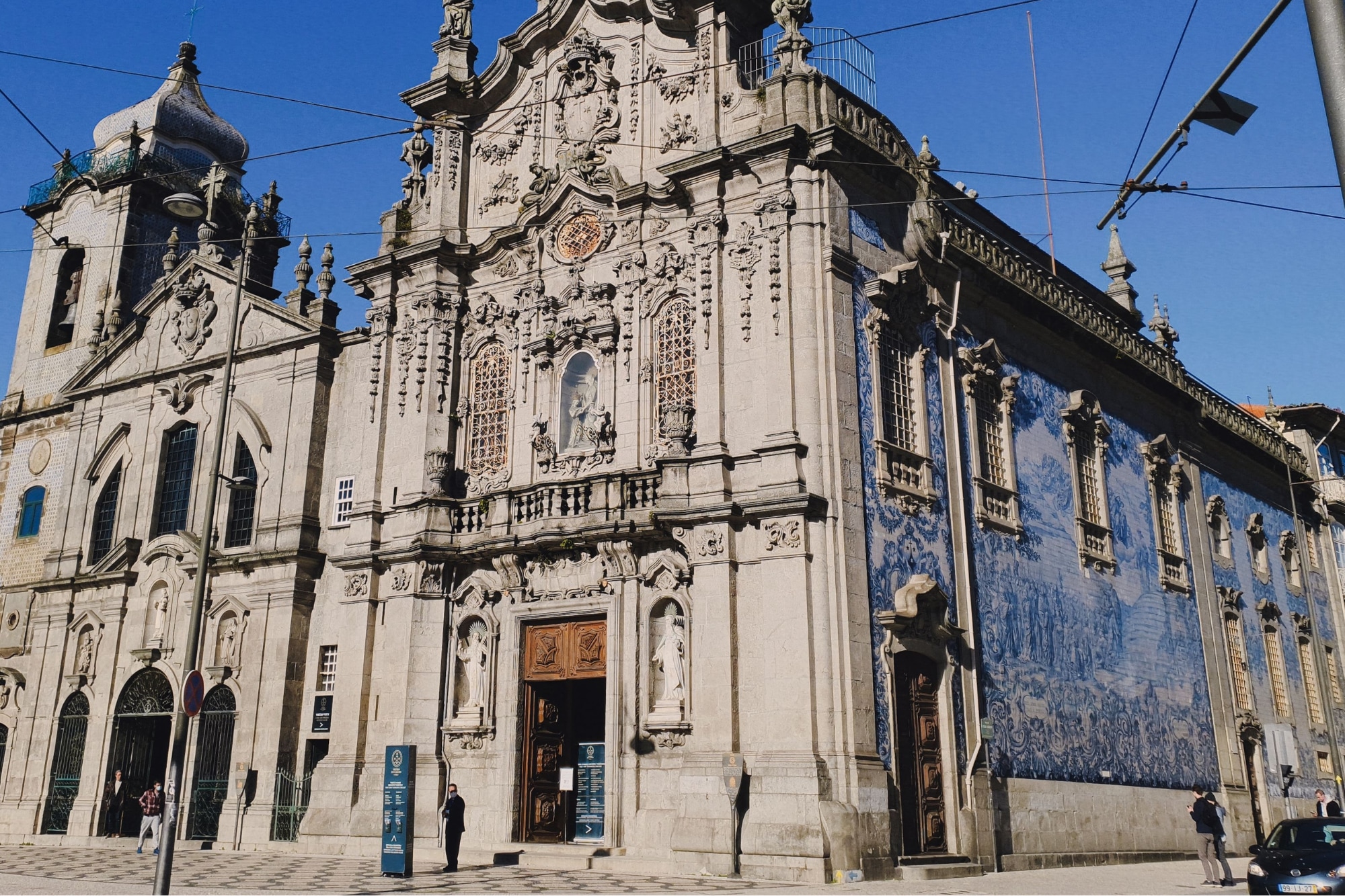 Porto Scavenger Hunt and City Highlights Day Trip