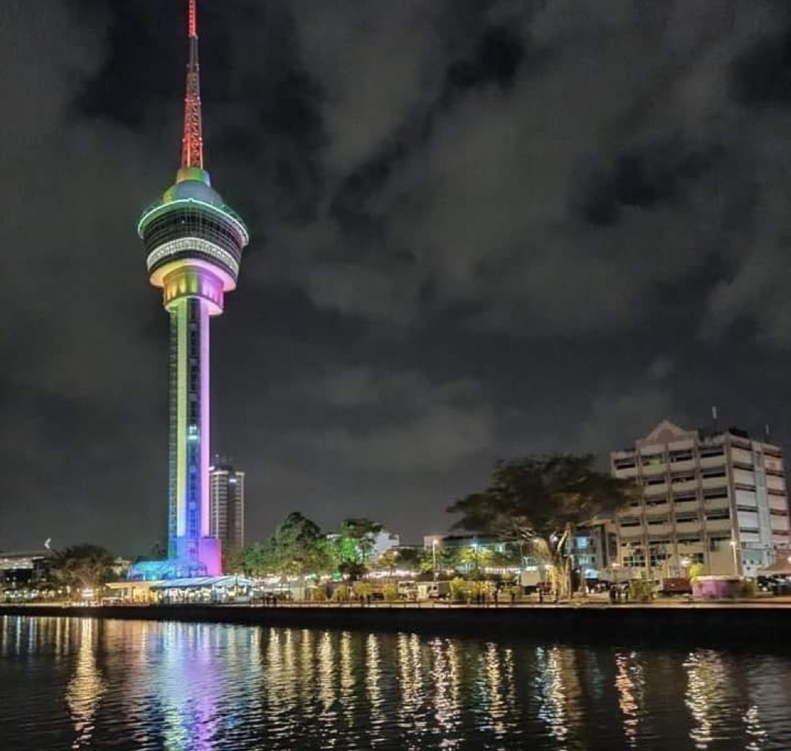 吉隆坡出發的關丹一日遊，含 Tower188 觀景台 (Tower188 Observation Deck)