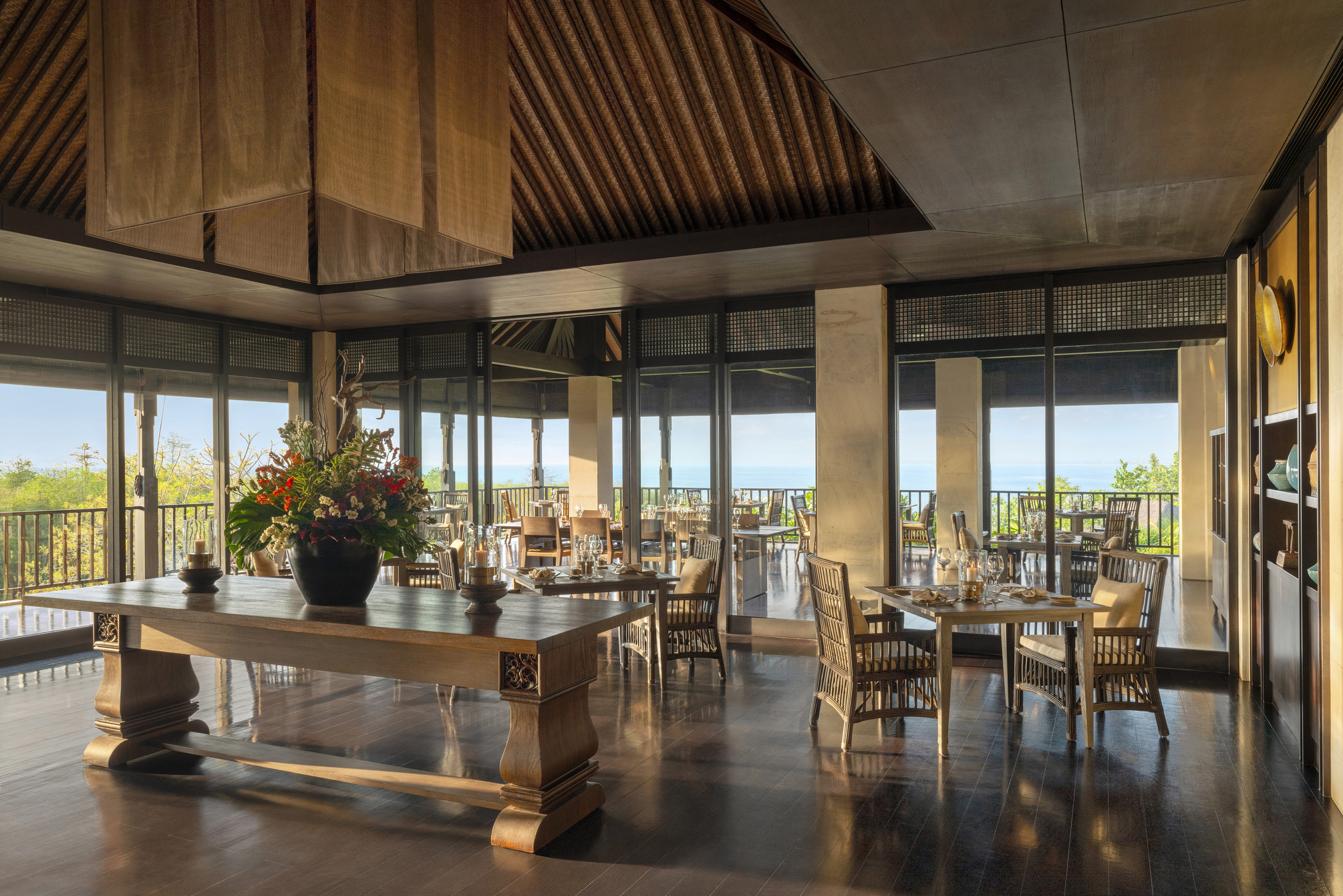 Dining Experience at Raffles Hotel in Bali 