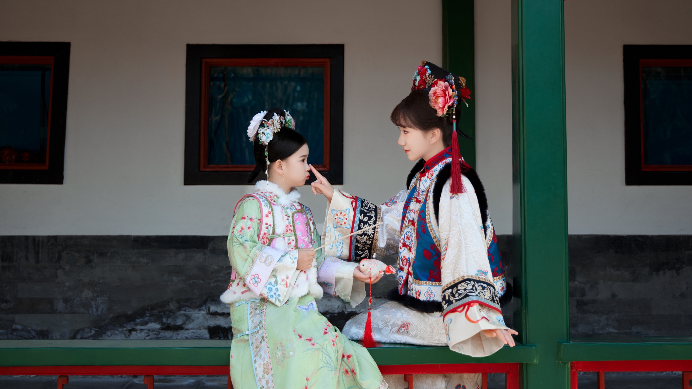 北京：租賃中國清代明代特色服裝（包含造型和淡妝）