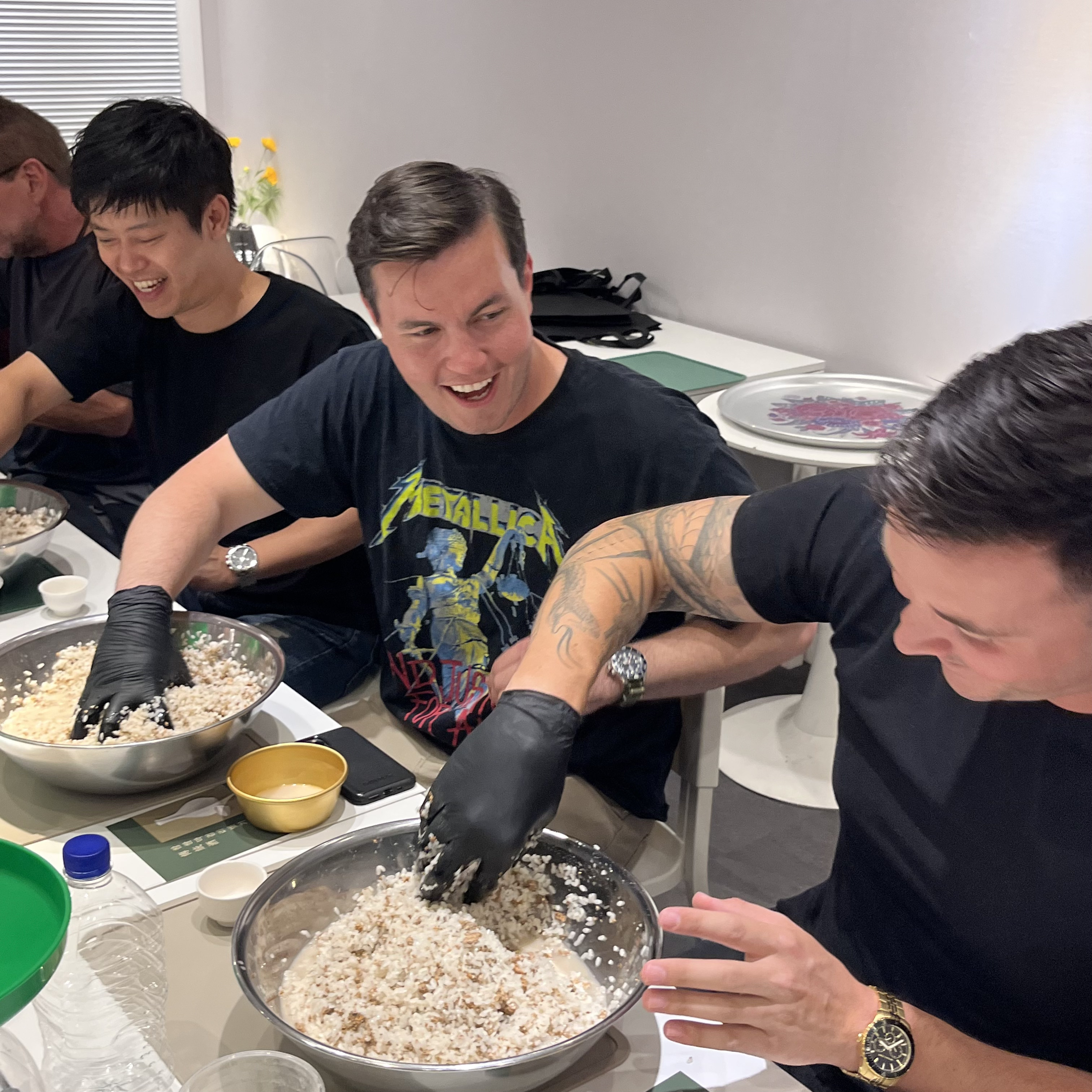 Brewing Makgeolli Experience(Traditional Rice Wine) in Seongsu