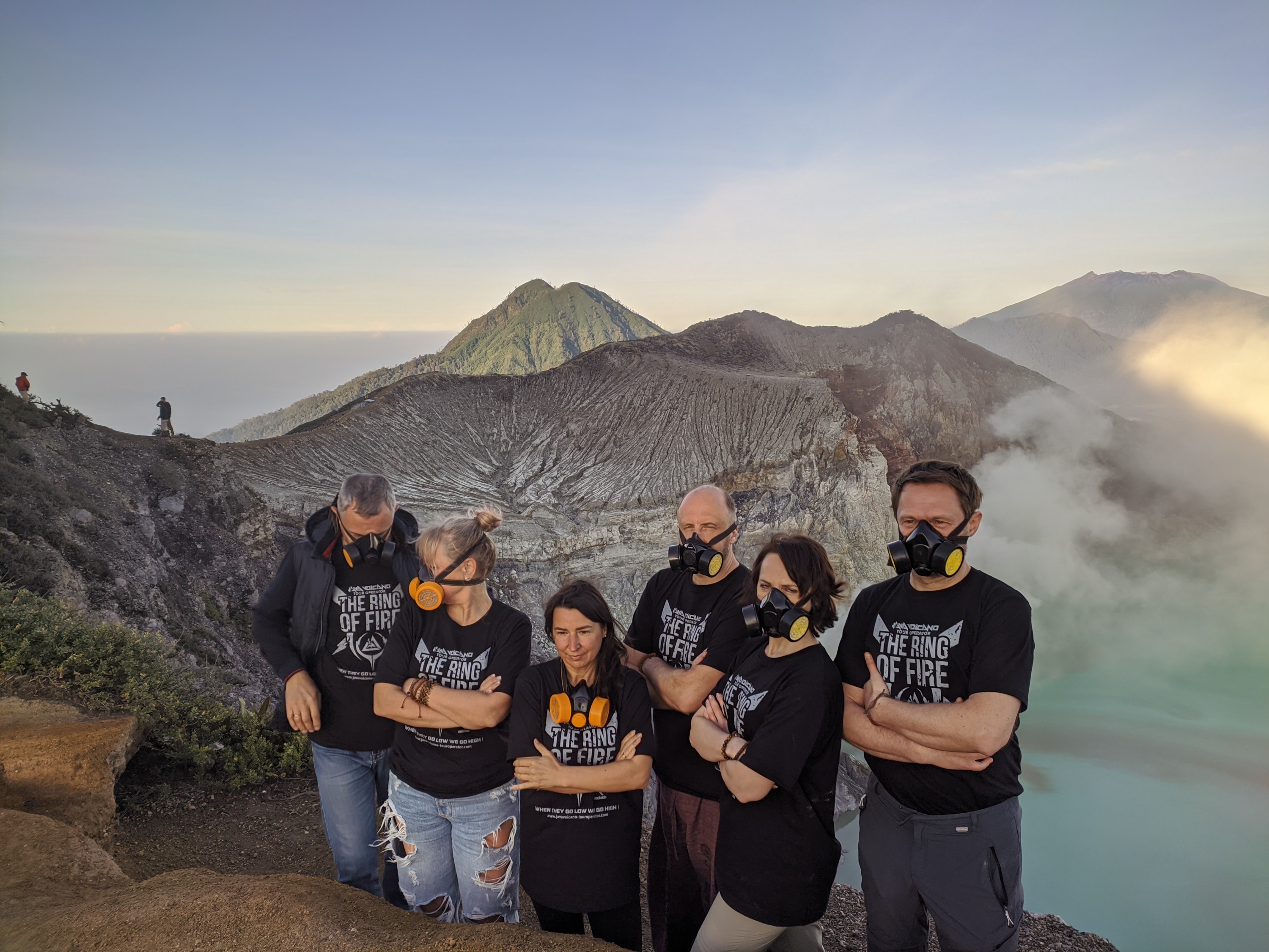 布羅莫火山 & 伊真火山口多日遊（泗水出發）