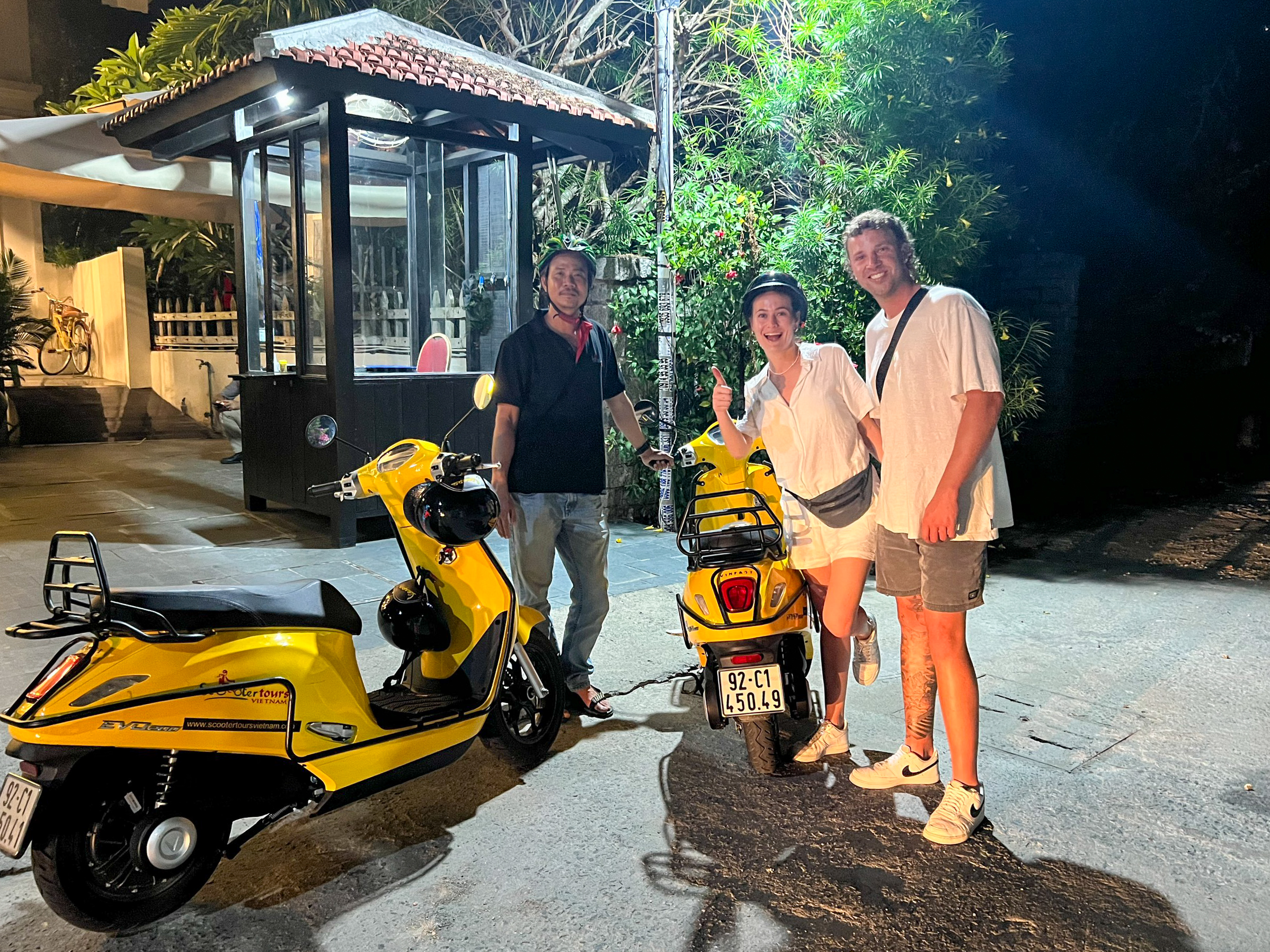 會安（Hoi An） 電動摩托車夜市美食之旅