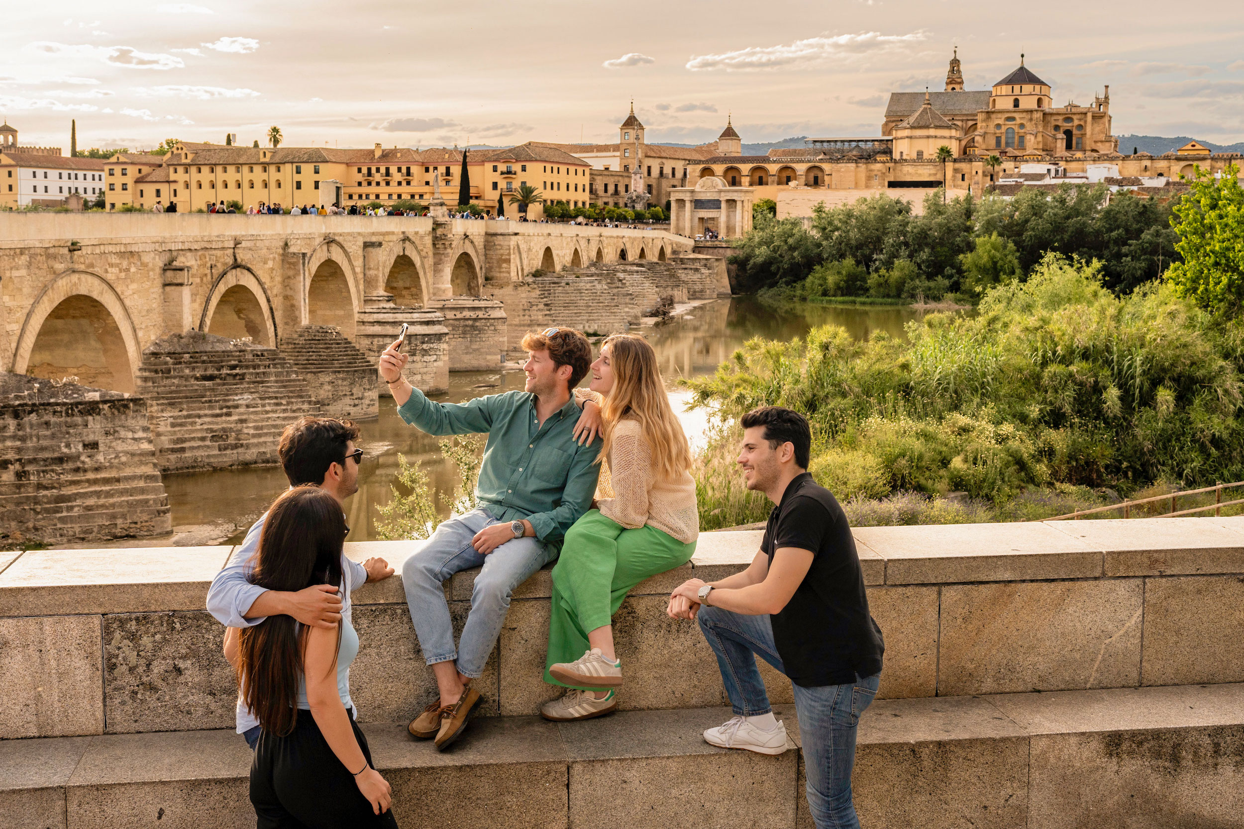 Three Cities in One Day: Córdoba, White Villages and Ronda from Sevi