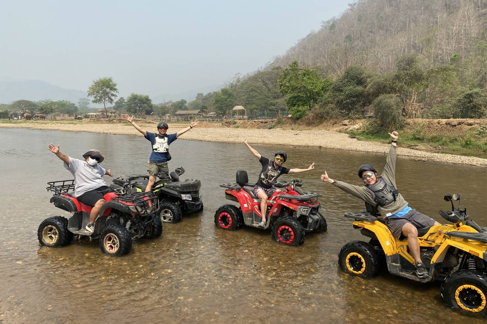 叢林飛瀑、ATV越野車和白水漂流導覽探險