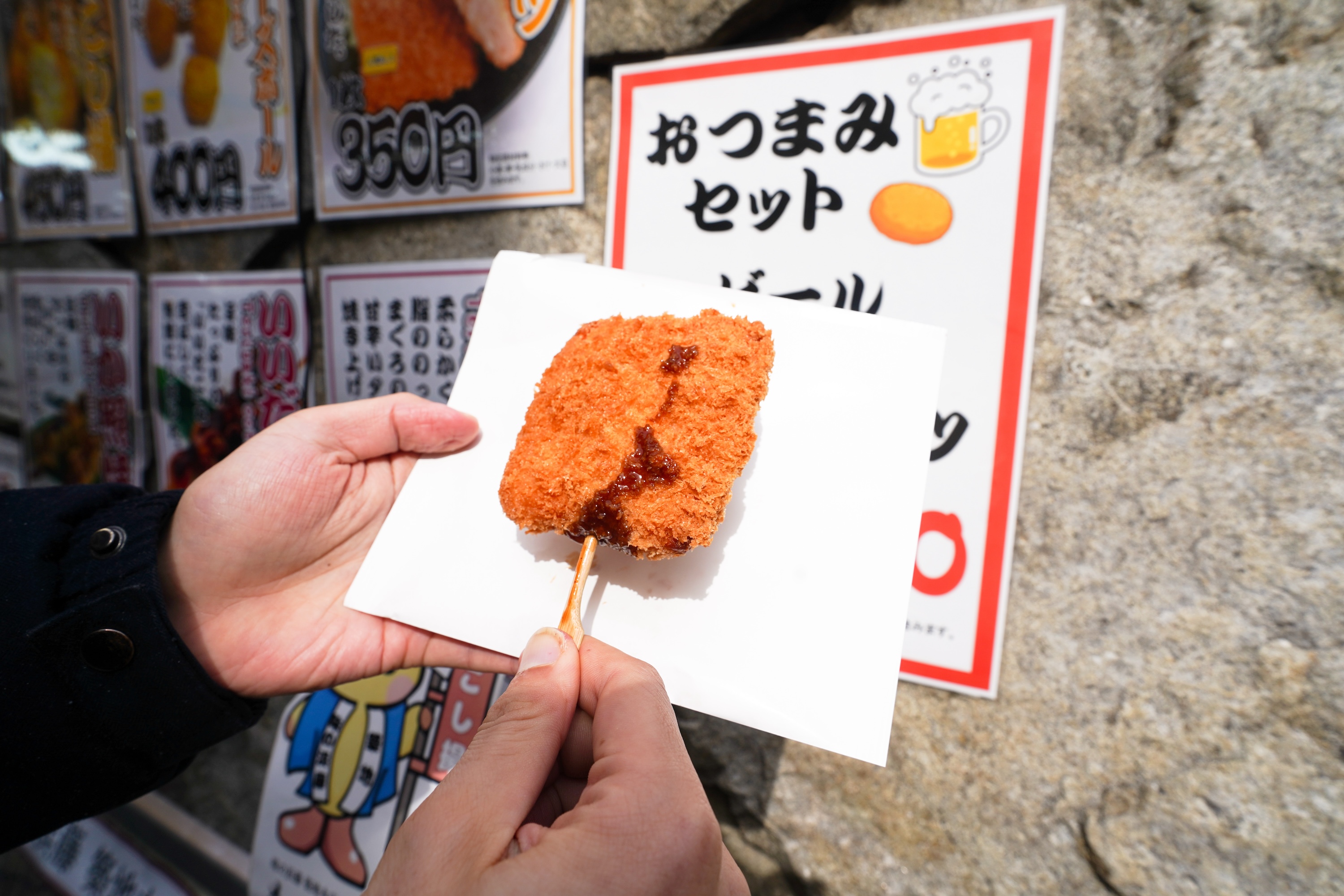 在築地中心地帶，享受休閒美味的美食體驗。