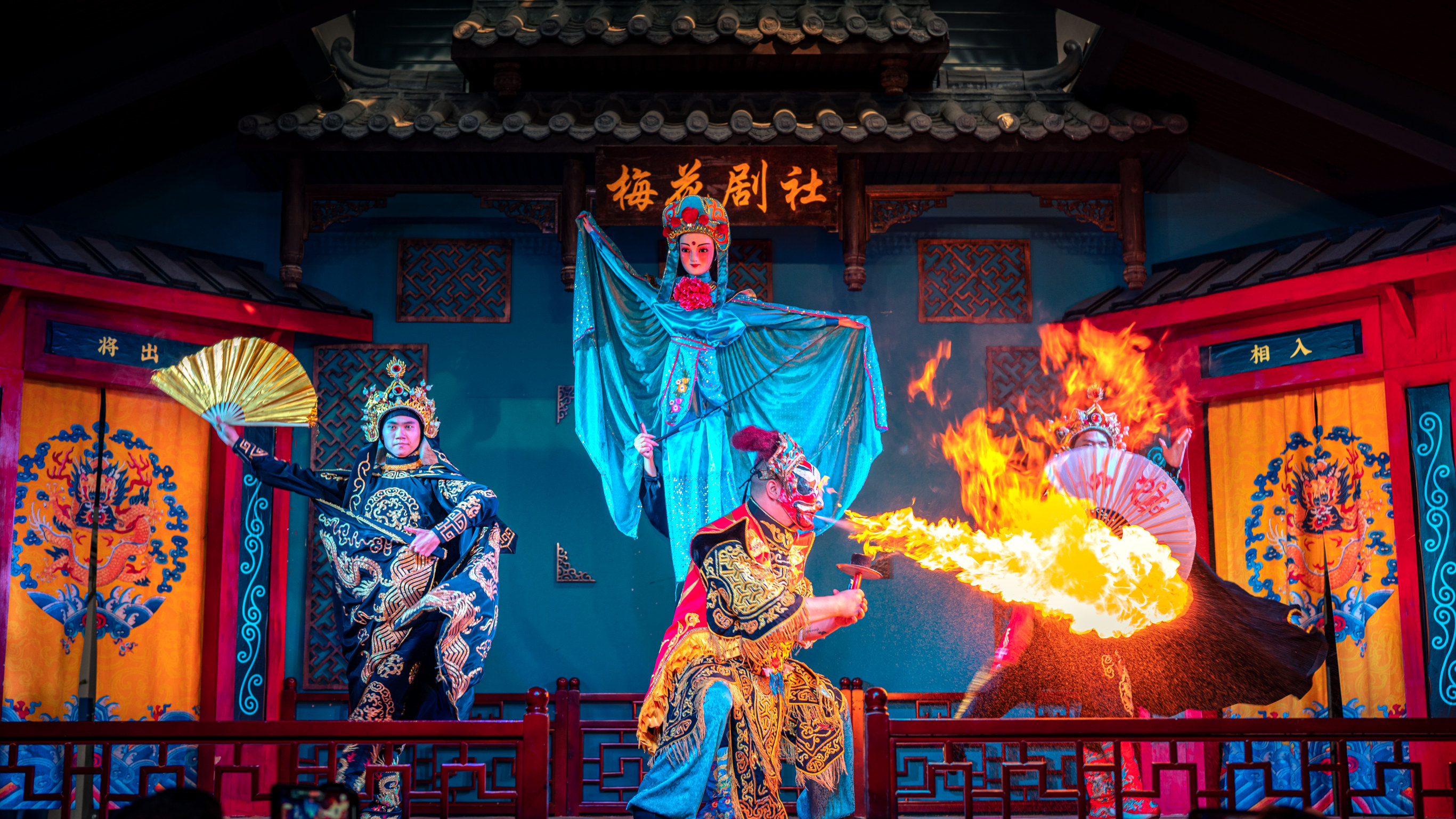 四川成都舞臺劇《遇見天府》演出票（成都必看演出+沉浸體驗+一場穿越千年的文化之旅+古蜀秘境+織女浣紗+非遺長嘴壺秀+詩舞長廊+再會杜甫+演員互動環節）