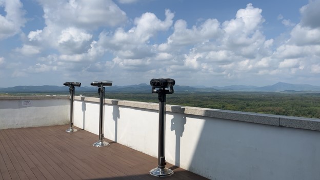 DMZ 第二地道 + 湖水吊橋