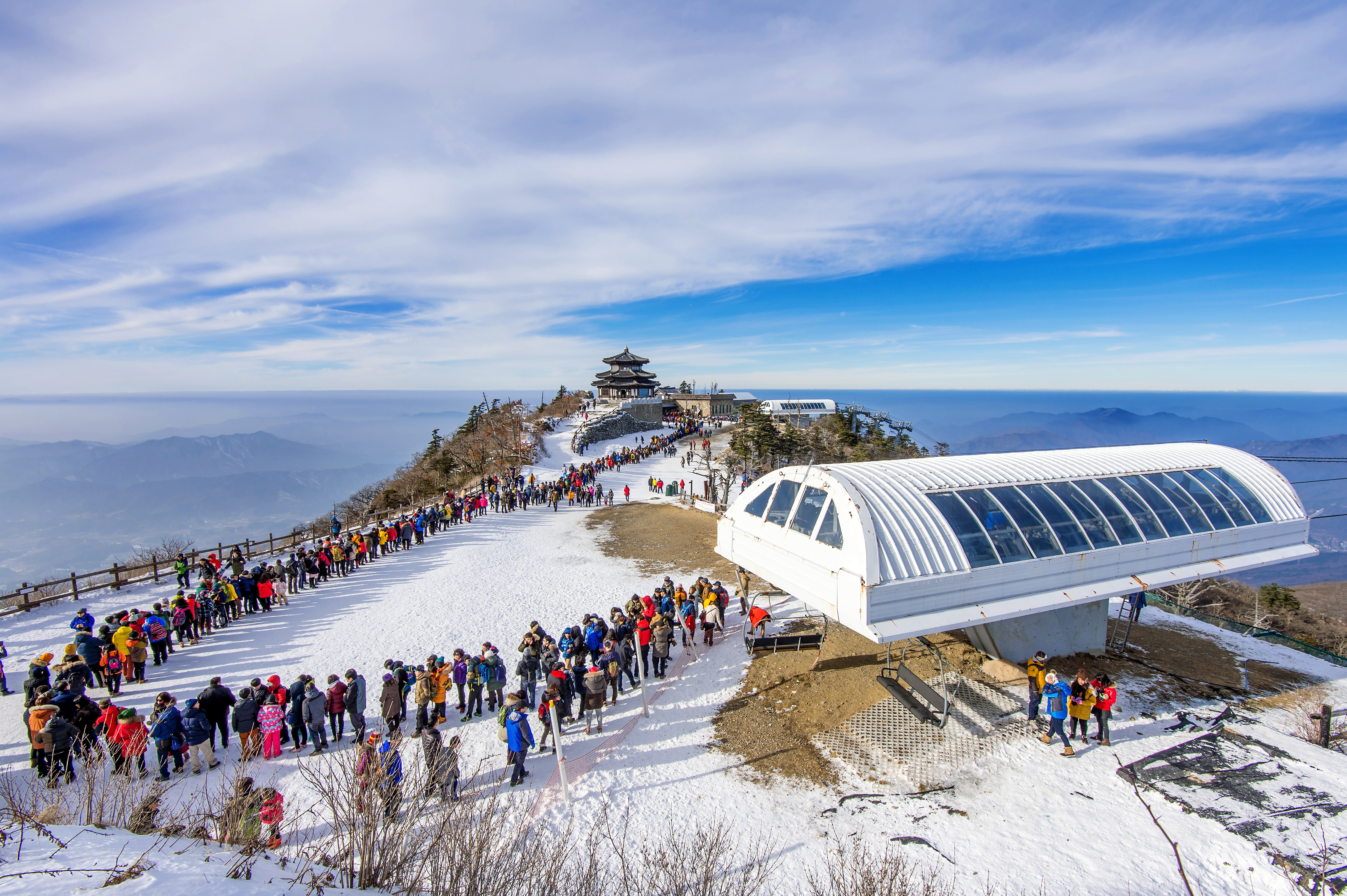 洪川大明維瓦爾第滑雪度假村＆奧麗山莊滑雪度假村＆伊利希安江村滑雪度假村包車遊
