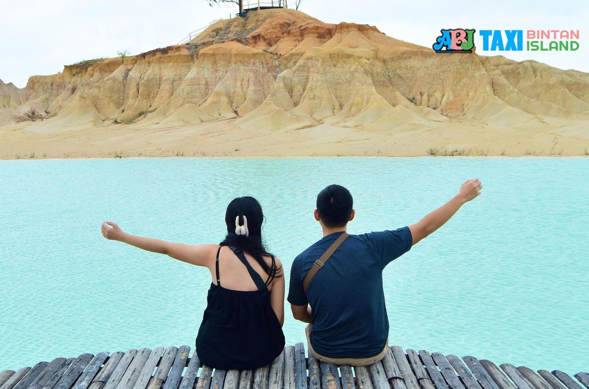 民丹藍湖 & 沙漠之旅（搭乘出租車）