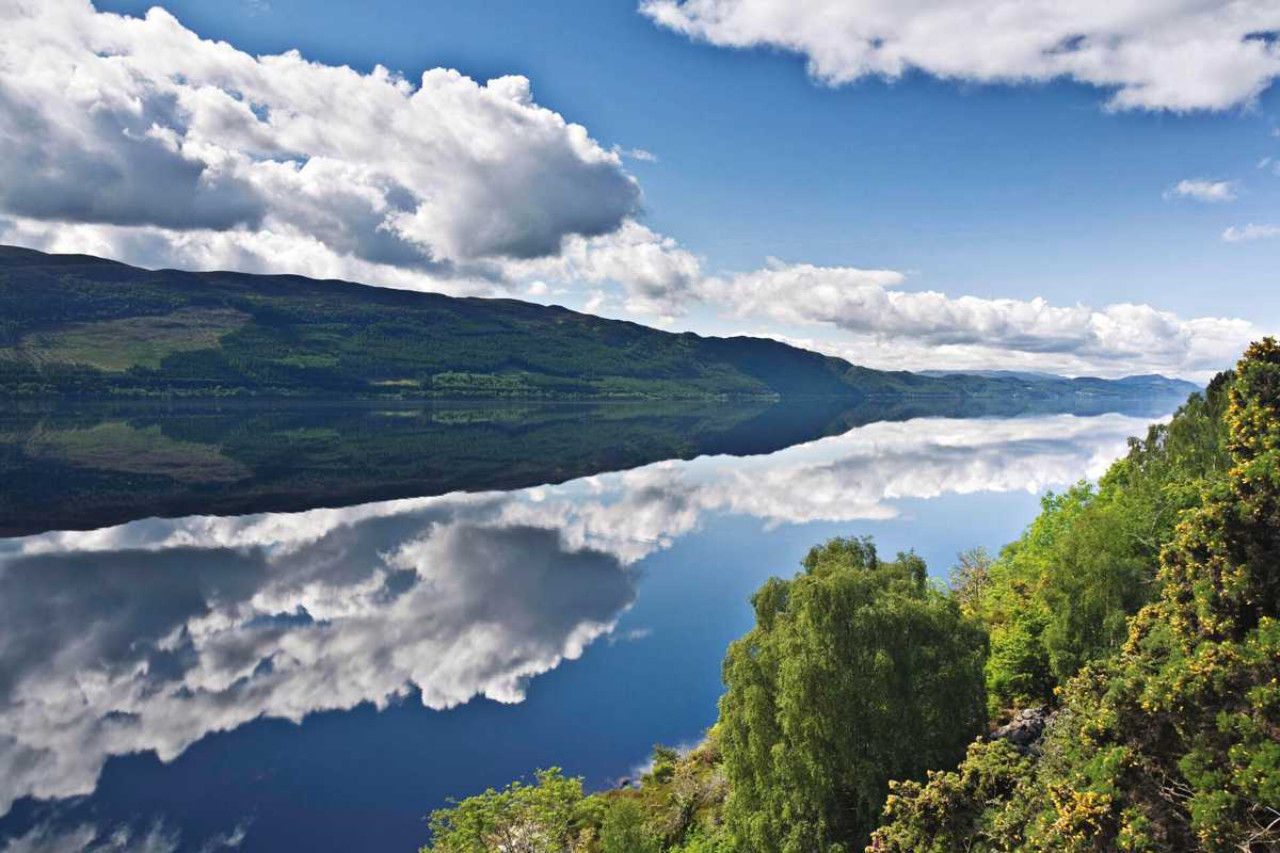 Loch Ness & The Scottish Highlands Explorer Day Tour from Edinburgh