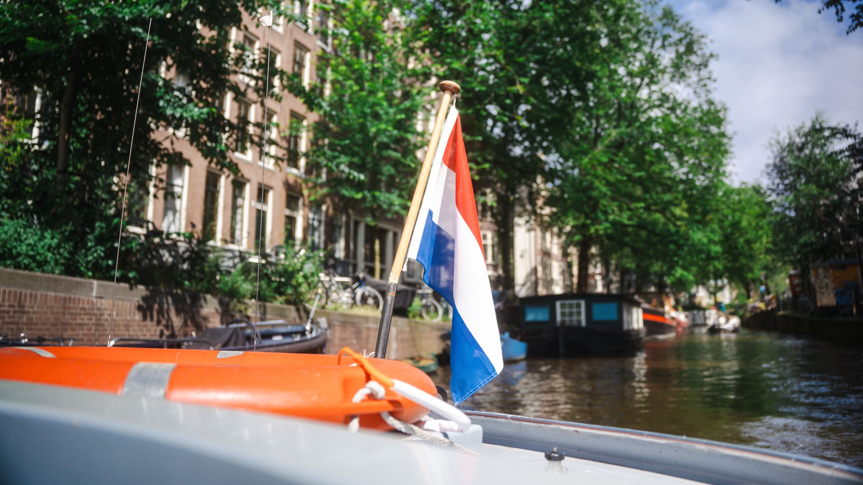 Open boat tour in Amsterdam