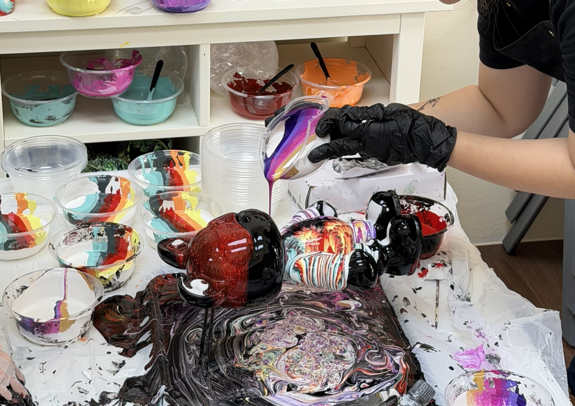 Fluid Bear Acrylic Paint Pouring Workshop In Singapore
