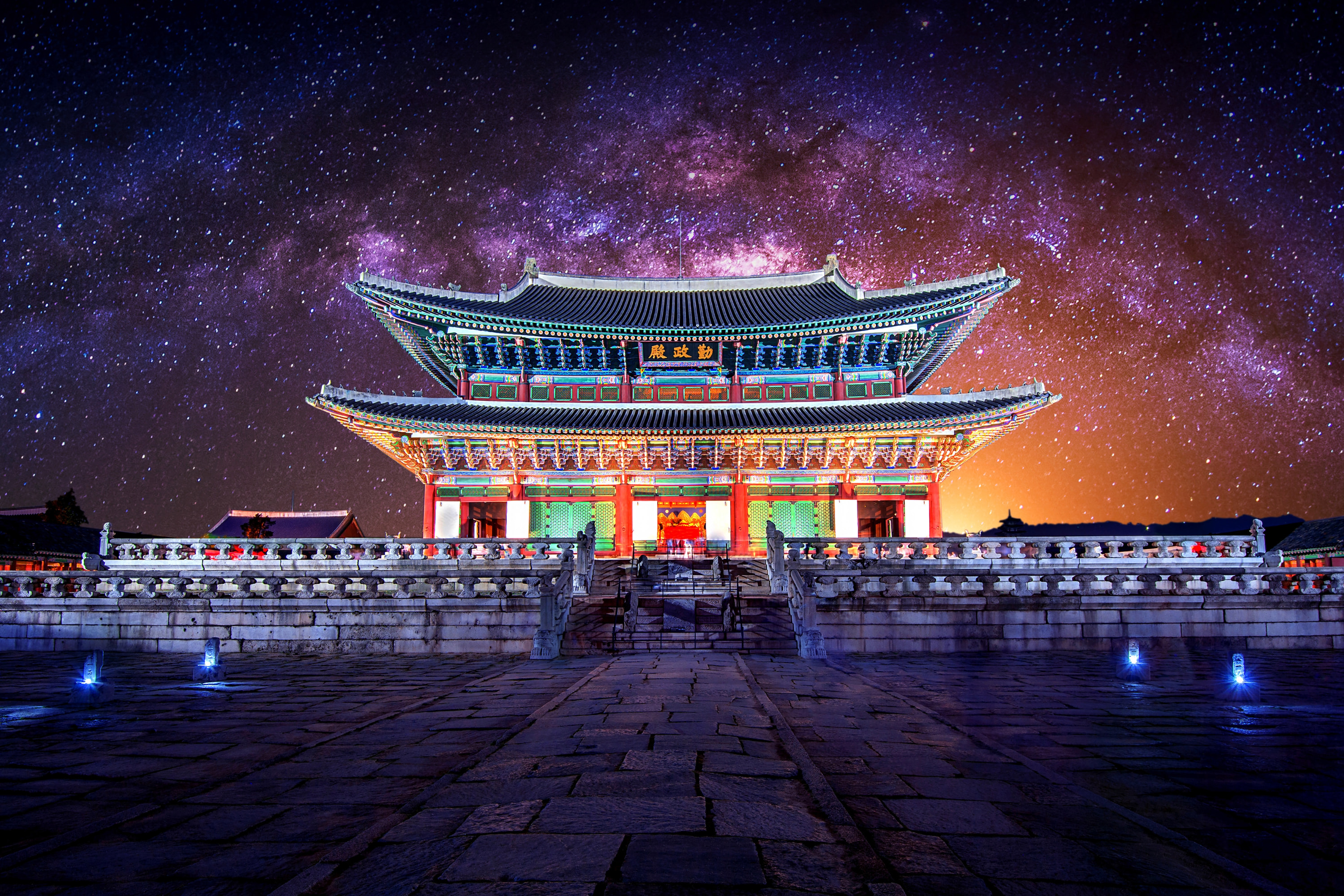 Gyeongbokgung / Hanbok / N Seoul Tower/ Painters Private Tour