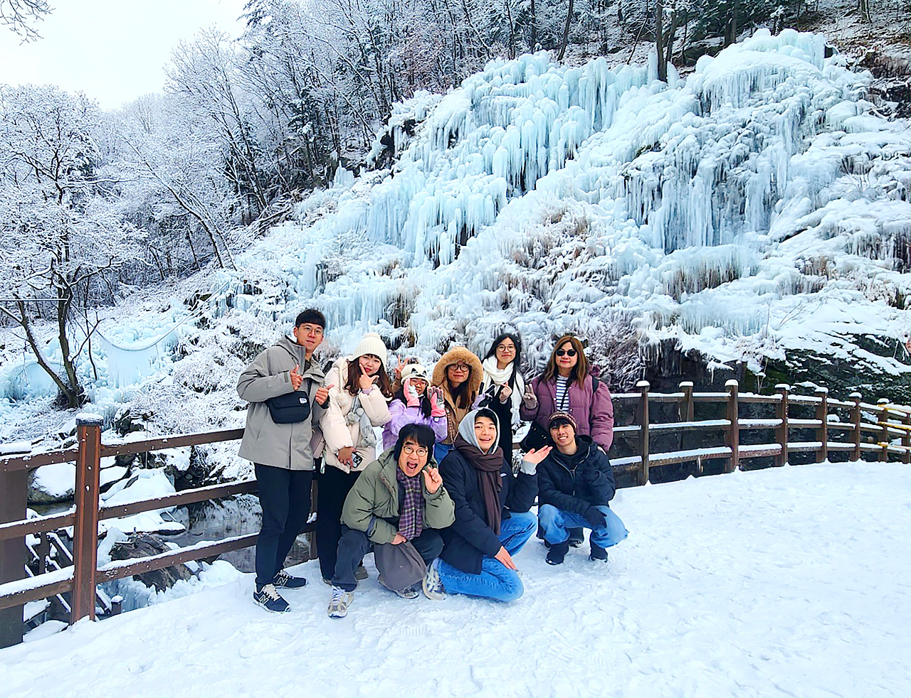 冰崖的壯麗景色，體驗真正的韓國冬日魔法！