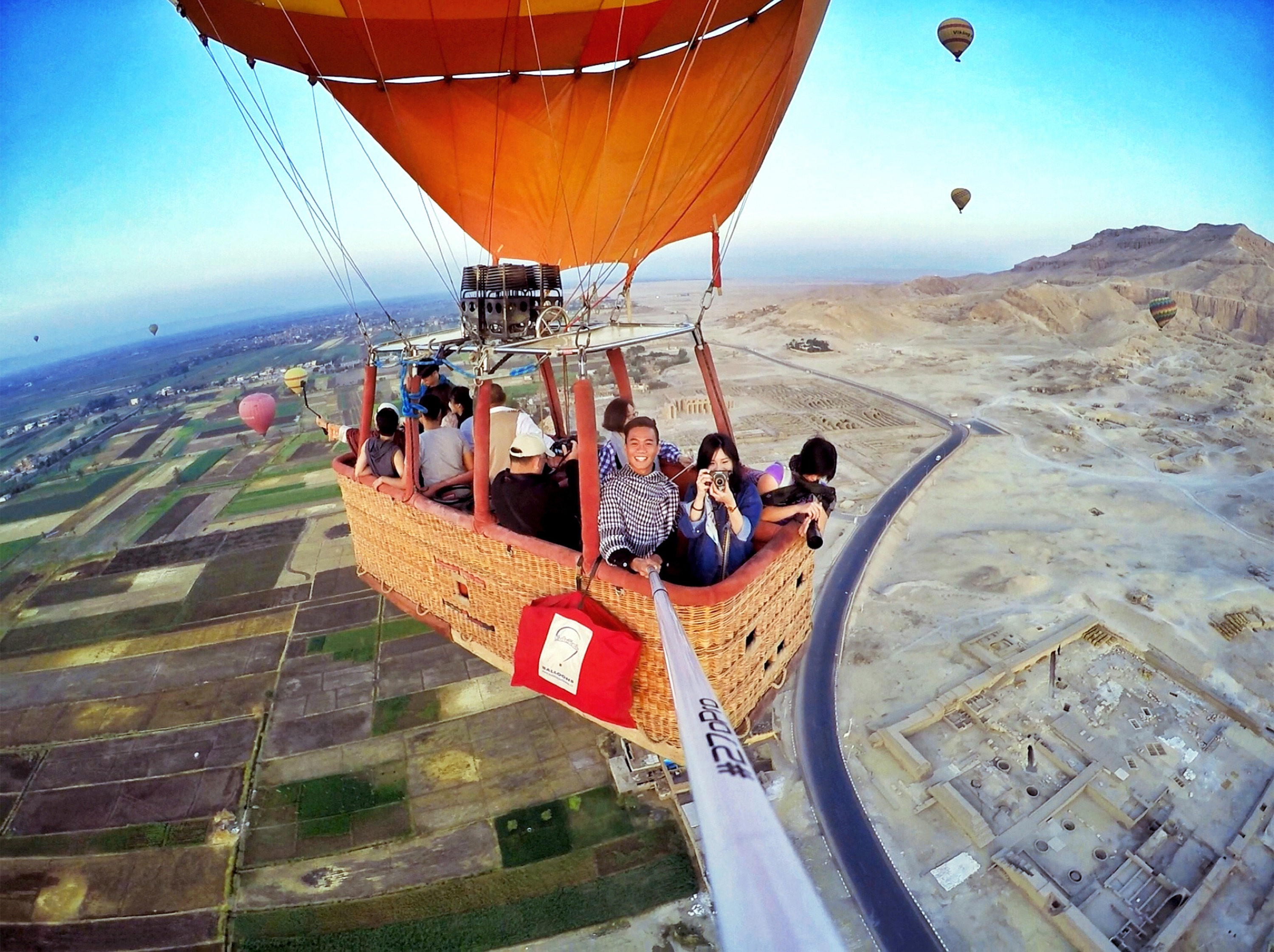 Hot Air Balloon & West Bank Felucca Day Tour in Luxor