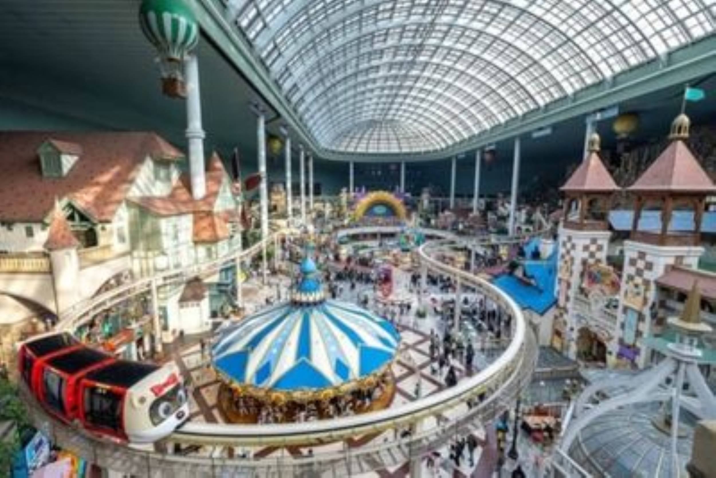 Indoor theme park