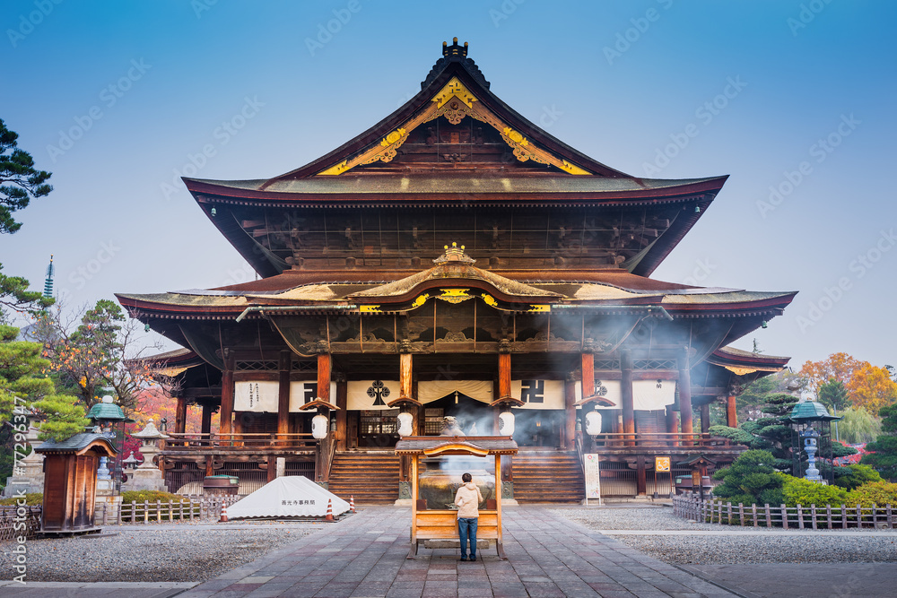 地獄谷猴園和善光寺私人一日遊