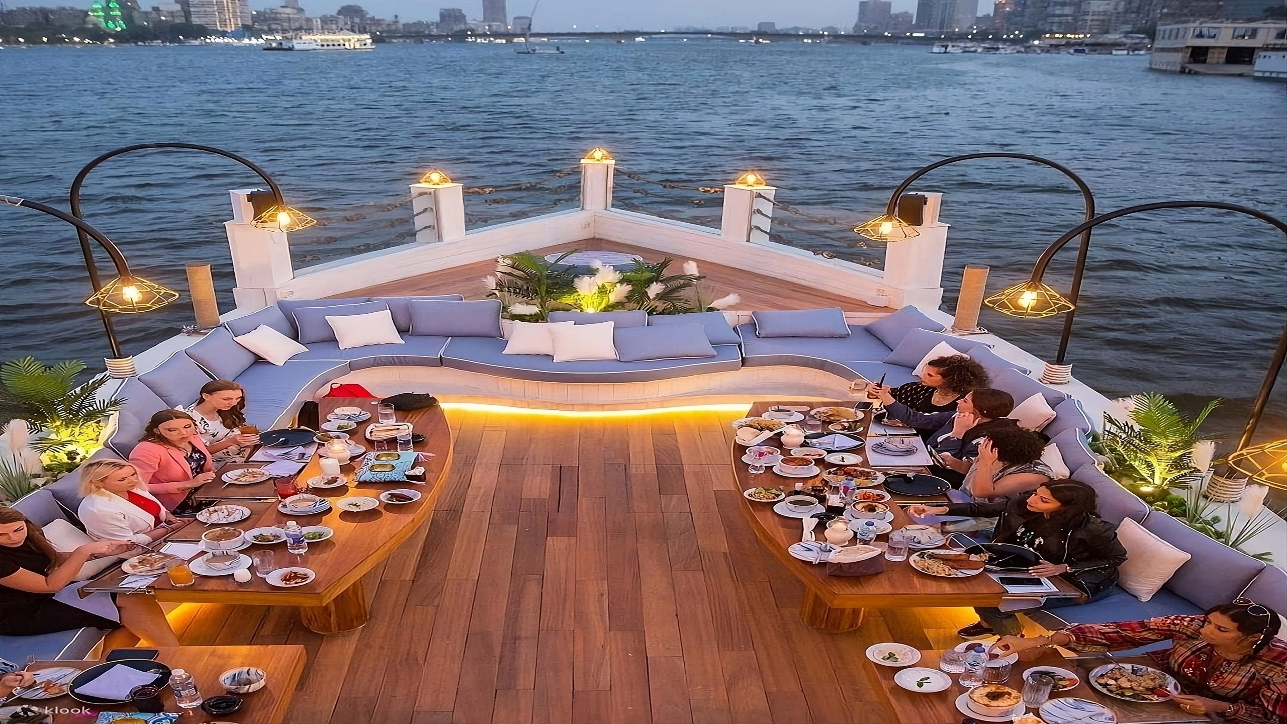3 Days Tour of Pyramids , Cairo, Alex and Dinner Cruise.