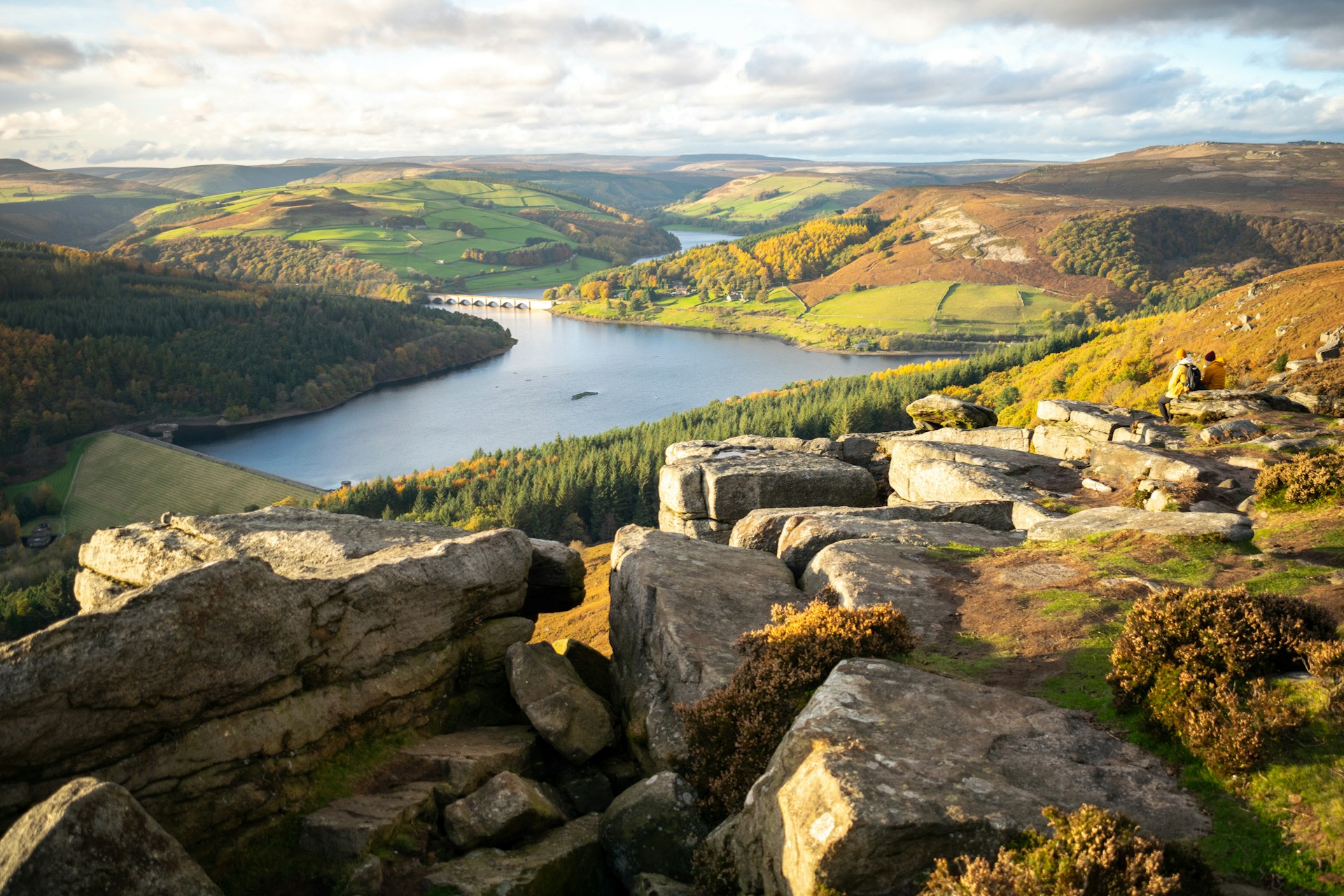 [Manchester Departure] Peak District National Park & "Darcy Manor" Chatsworth House One-Day Private Car Tour (1-6 Passengers) | Chinese Driver-Guide Service
