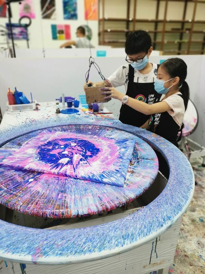 Spin Paint House 旋轉繪畫體驗