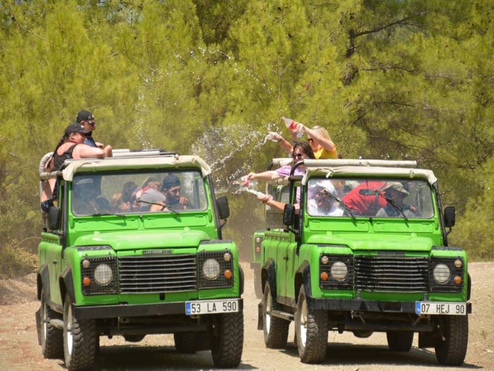 Antalya: Full-Day Jeep Safari with Lunch and Transfer
