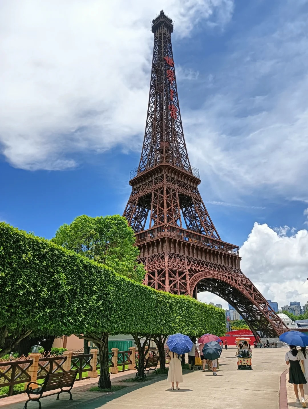 4-day tour in Guangzhou, Zhuhai and Shenzhen (climbing the Diwang Building + Window of the World + checking in the highlights of the Greater Bay Area)