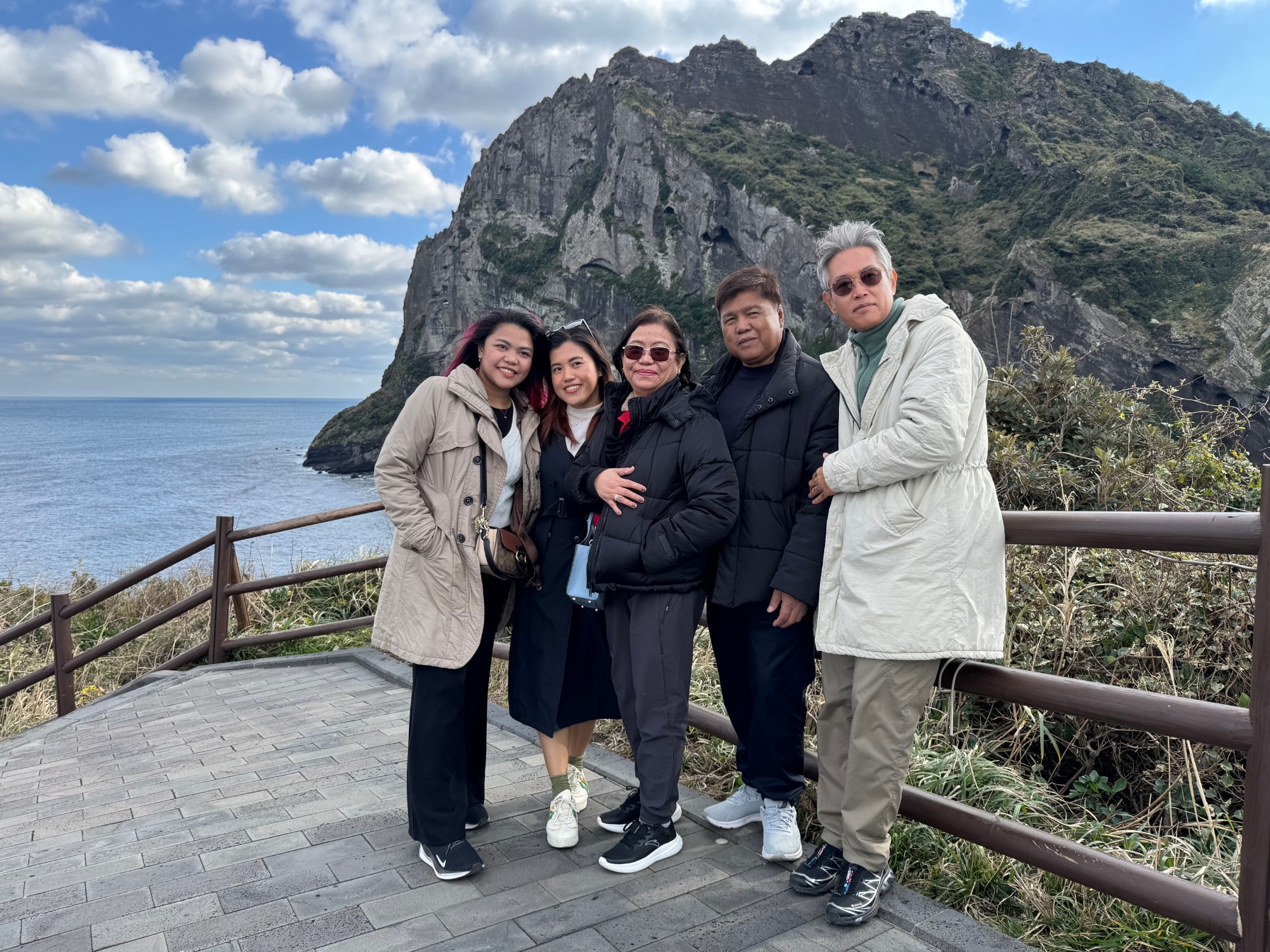 Jeju's Eastern Euphoria One Day Tour with Seongsan ilchulbong, Cave