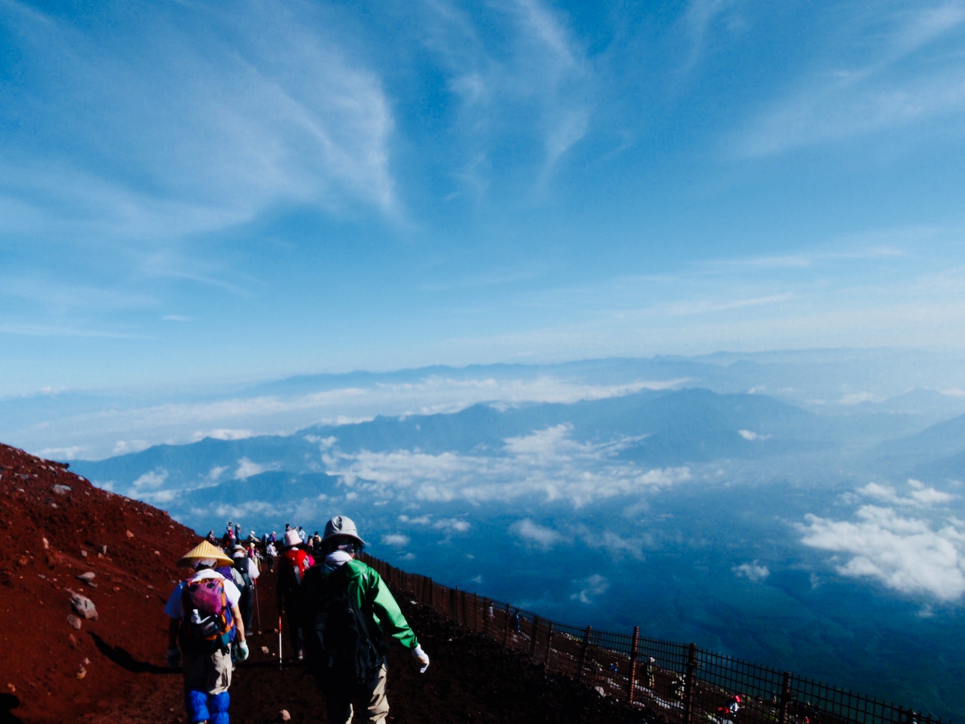 2天1夜富士山登山之旅（8合目指定方案）| 吉田路線巴士之旅 | 新宿出發 | 英文登山嚮導