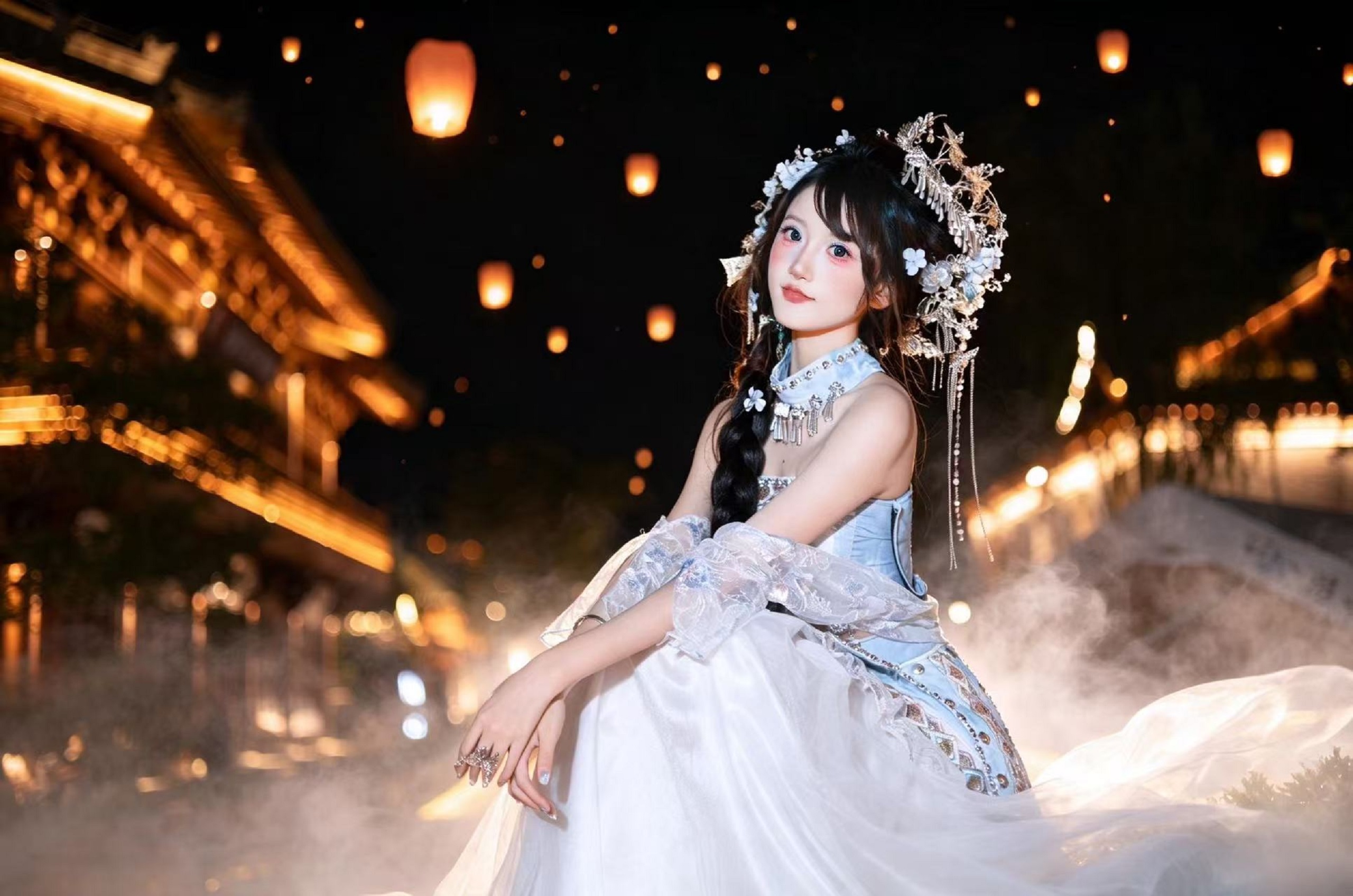 夜景漢服寫真，漫天孔明燈，華燈璀璨，氛圍感浪漫動人