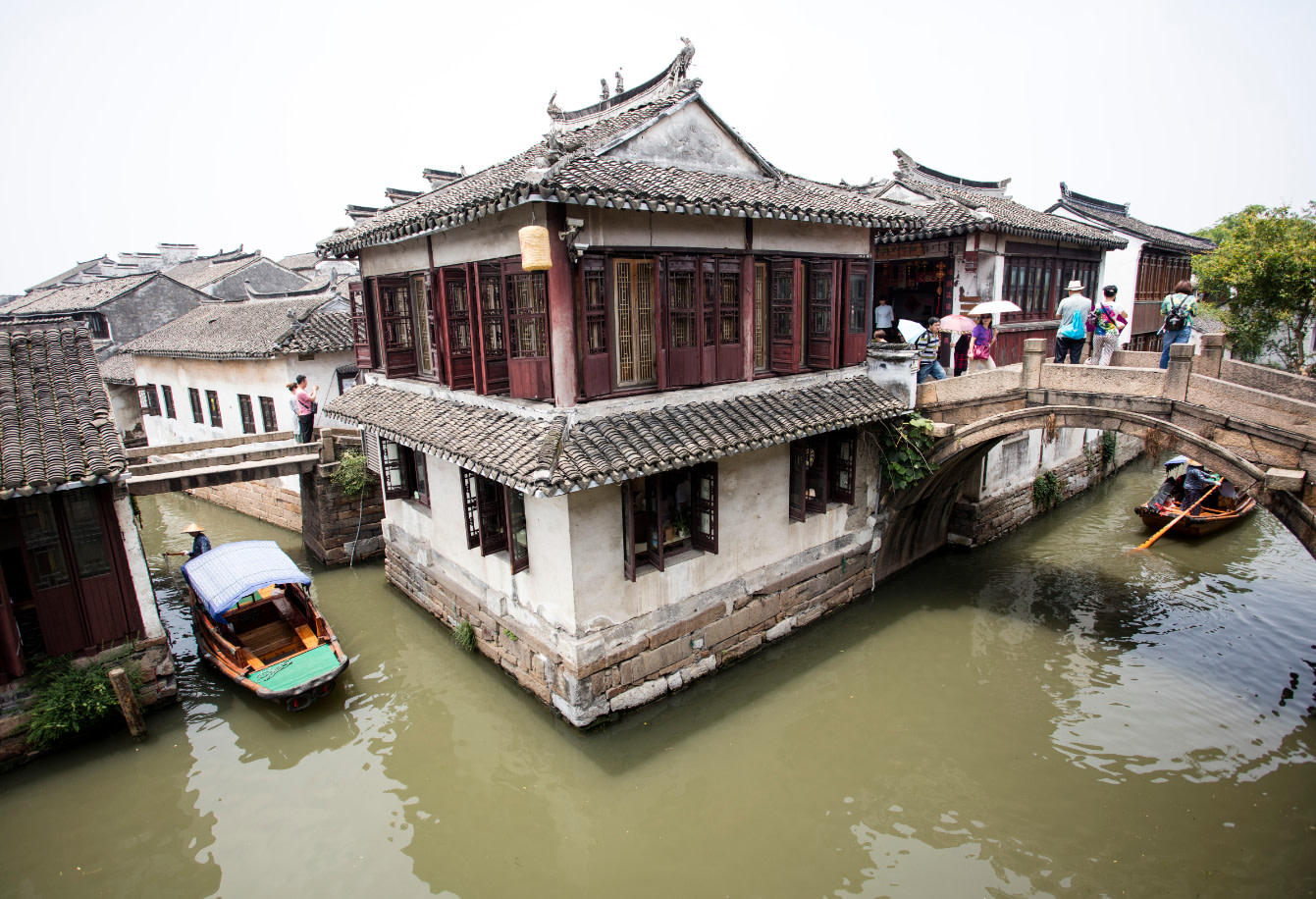 Suzhou Humble Administrator's Garden, Zhouzhuang Ancient Town + Suzhou Lion Grove Garden 2-Day Tour