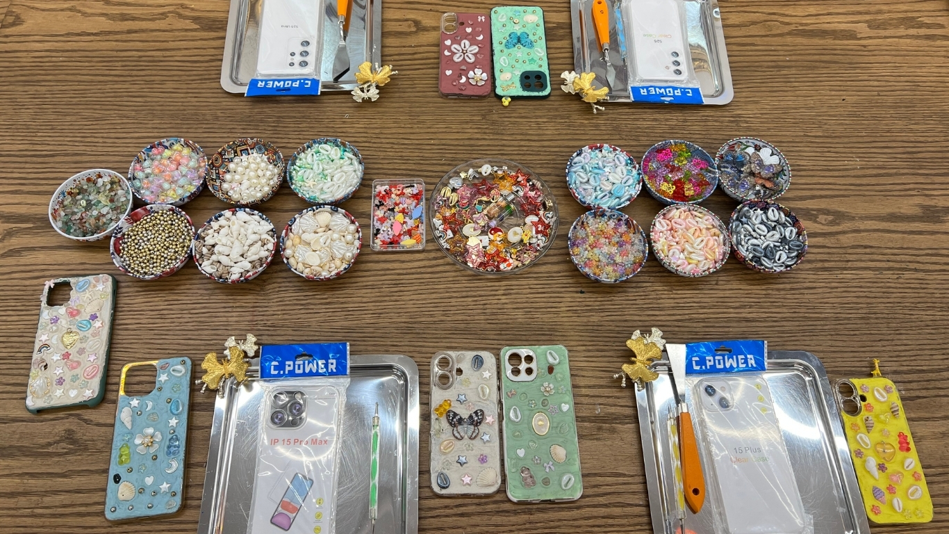 Istanbul: Phone Case Design Workshop with Tea & Treats