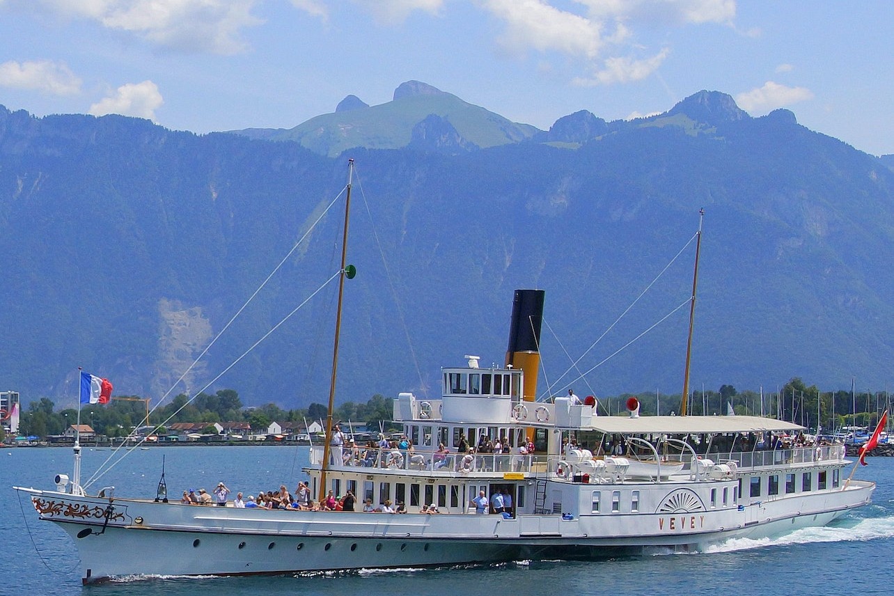 2-Hour Riviera Cruise from Montreux