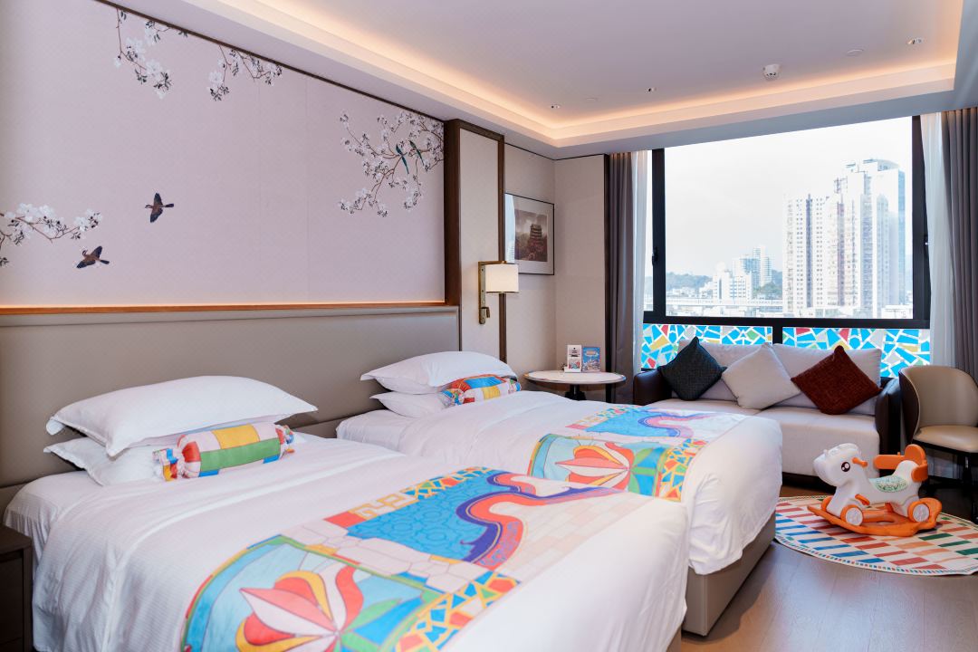 Yuexiu Time Travel AI Family Twin Room