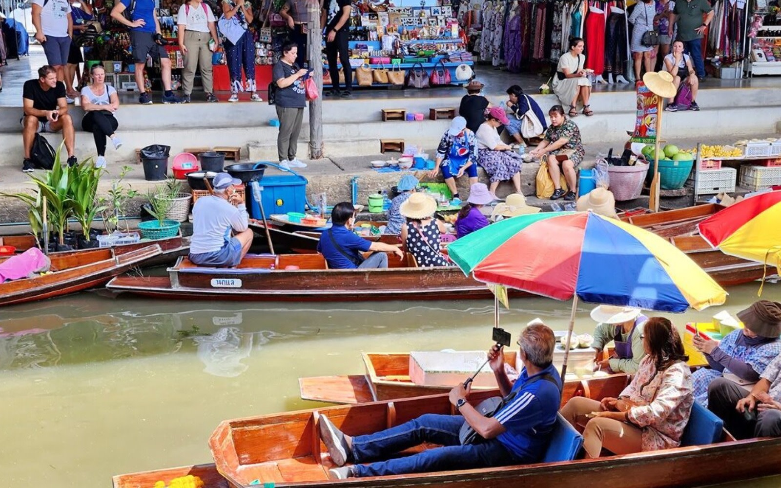Damnoen Saduak & Ayutthaya Full-Day Temple Tour