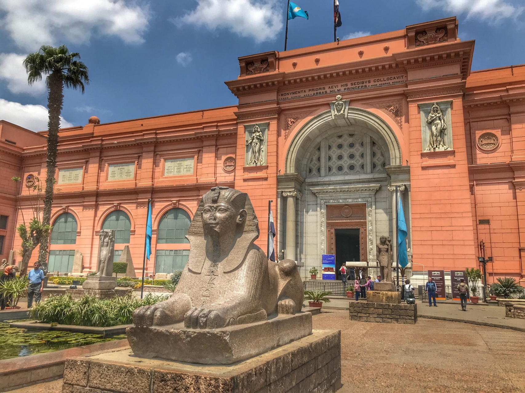 赫爾格達出發：開羅金字塔、獅身人面像和博物館一日遊（含午餐）