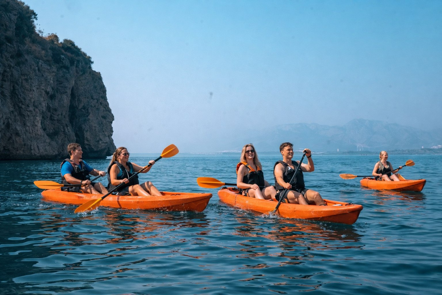 Antalya Lara: Sunrise SUP and Kayak Tour with Instructor