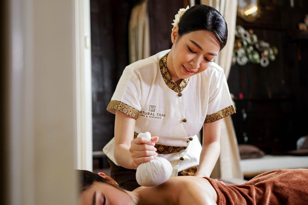 Natural Thai 按摩及SPA體驗｜正宗泰式按摩、草本精油按摩、草藥球按摩｜尖沙咀、中環